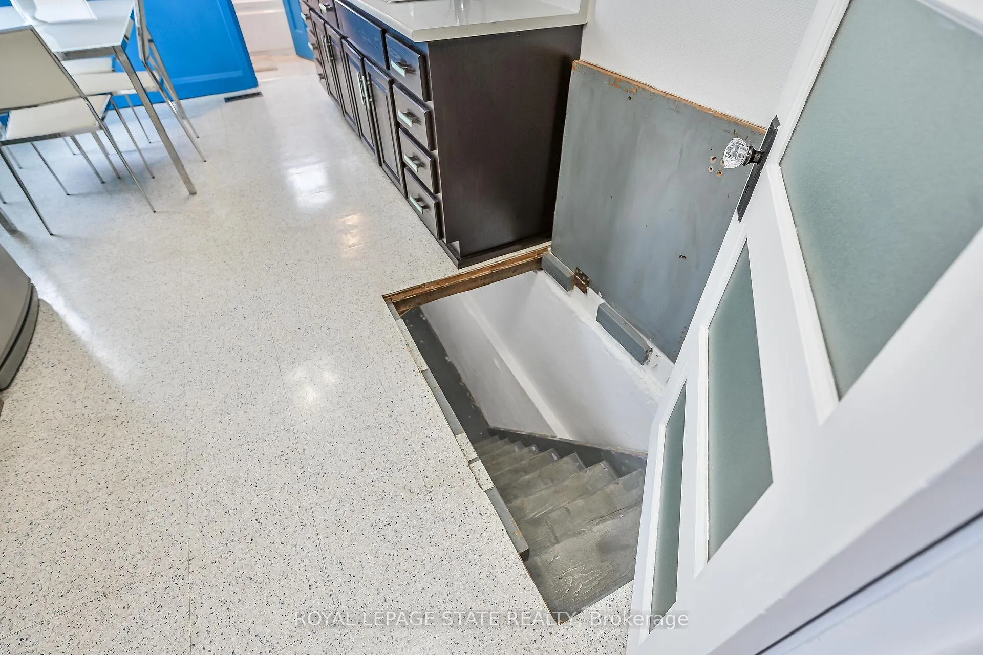 Photo 22 of 19 Ferrie Street E, Hamilton, North End — HOMEH