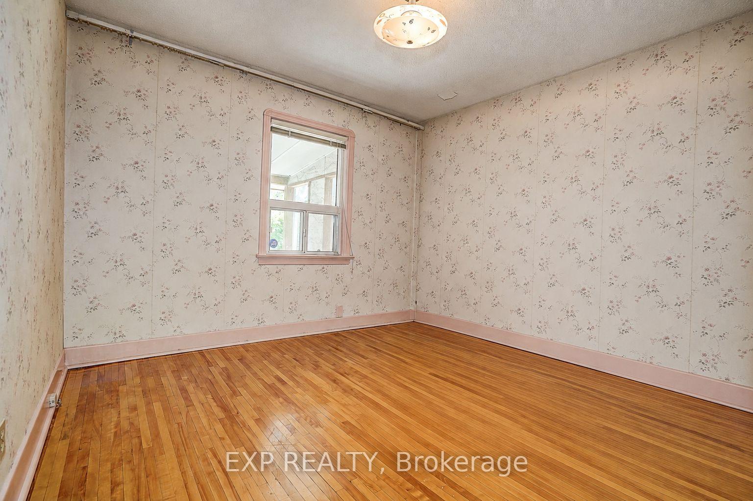 Photo 14 of 298 Glebemount Avenue, Toronto, East York — HOMEH