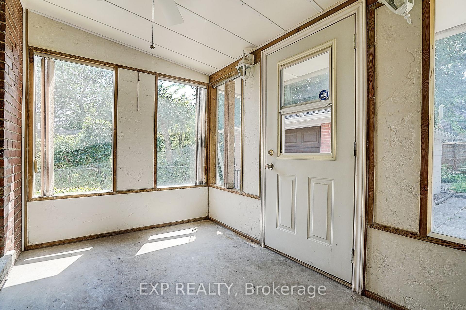 Photo 18 of 298 Glebemount Avenue, Toronto, East York — HOMEH