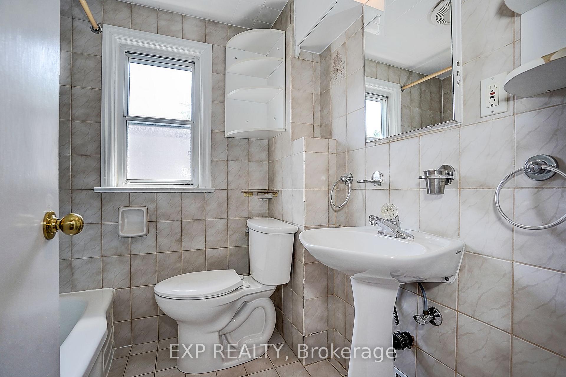 Photo 28 of 298 Glebemount Avenue, Toronto, East York — HOMEH