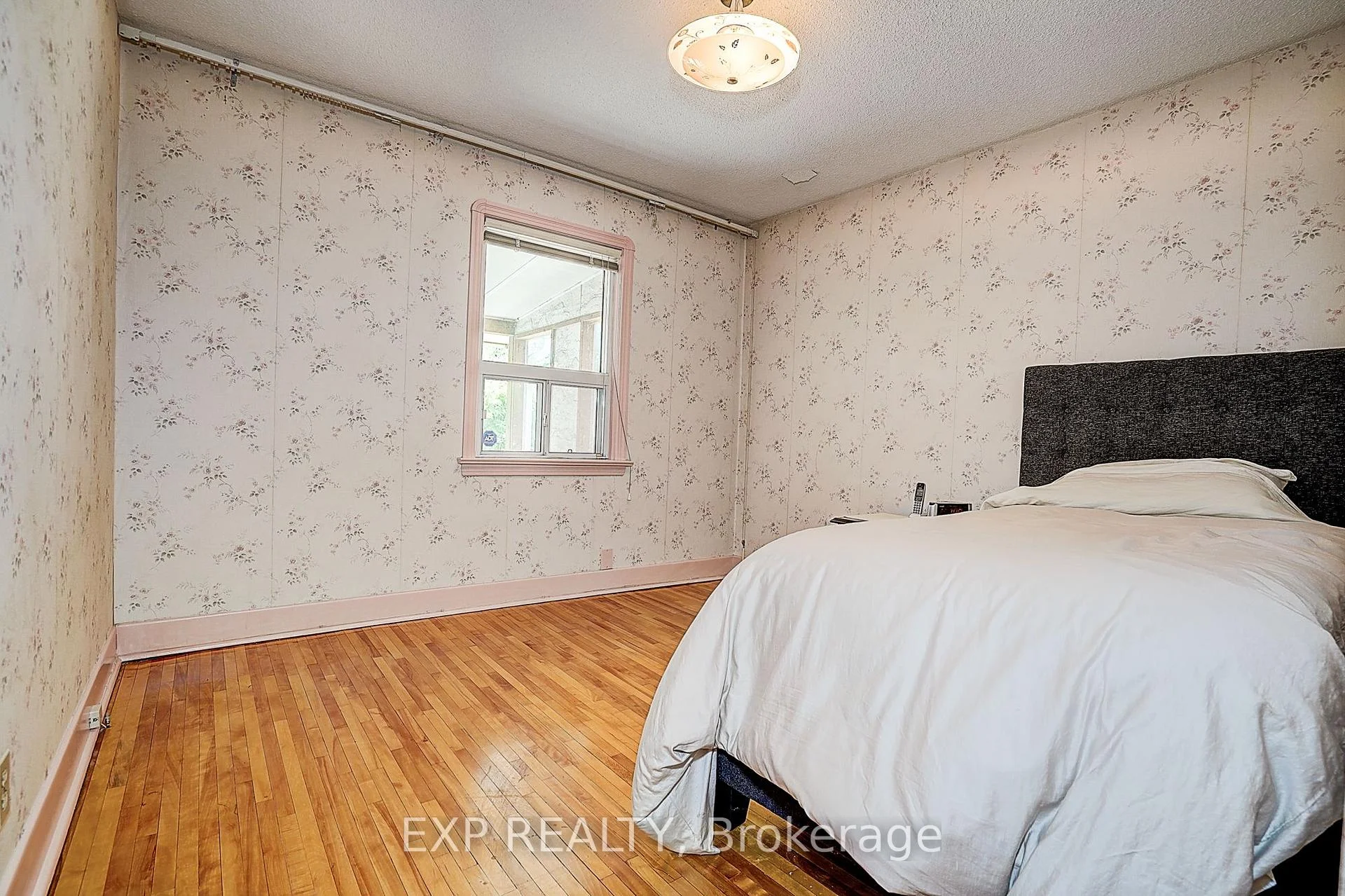 Photo 9 of 298 Glebemount Avenue, Toronto, East York — HOMEH