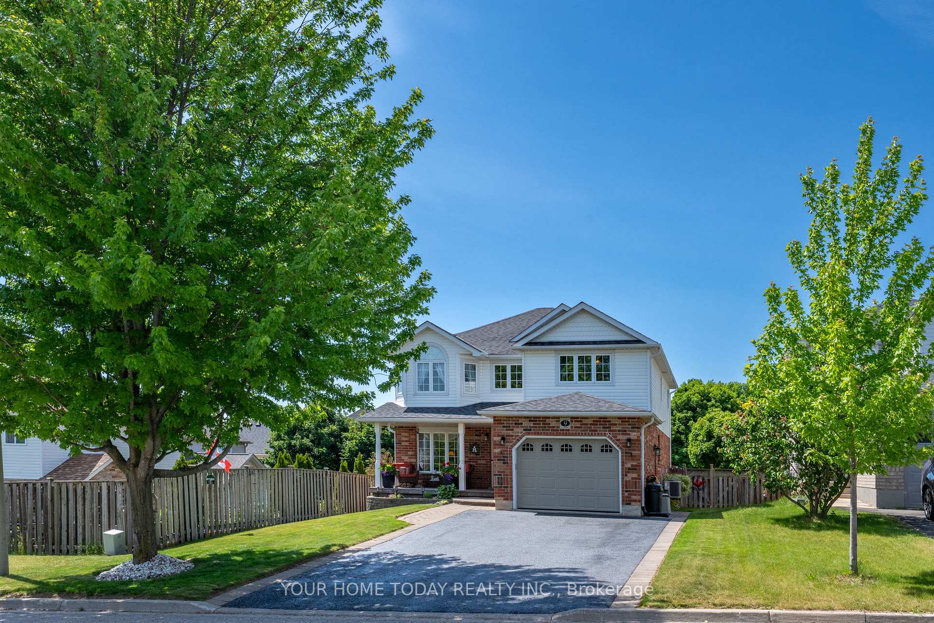 Photo 4 of 9 Kenney Street, Halton Hills, Acton — HOMEH