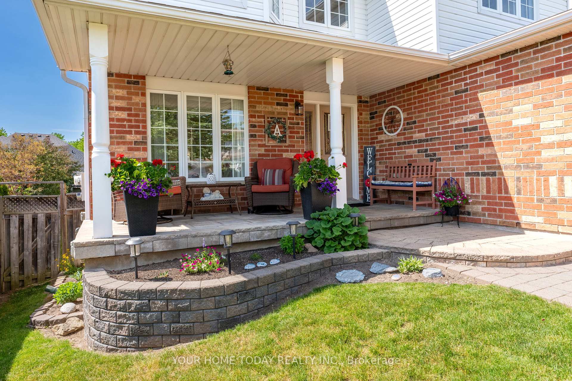 Photo 5 of 9 Kenney Street, Halton Hills, Acton — HOMEH