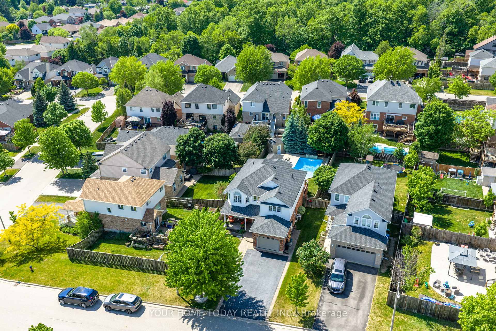 Photo 45 of 9 Kenney Street, Halton Hills, Acton — HOMEH