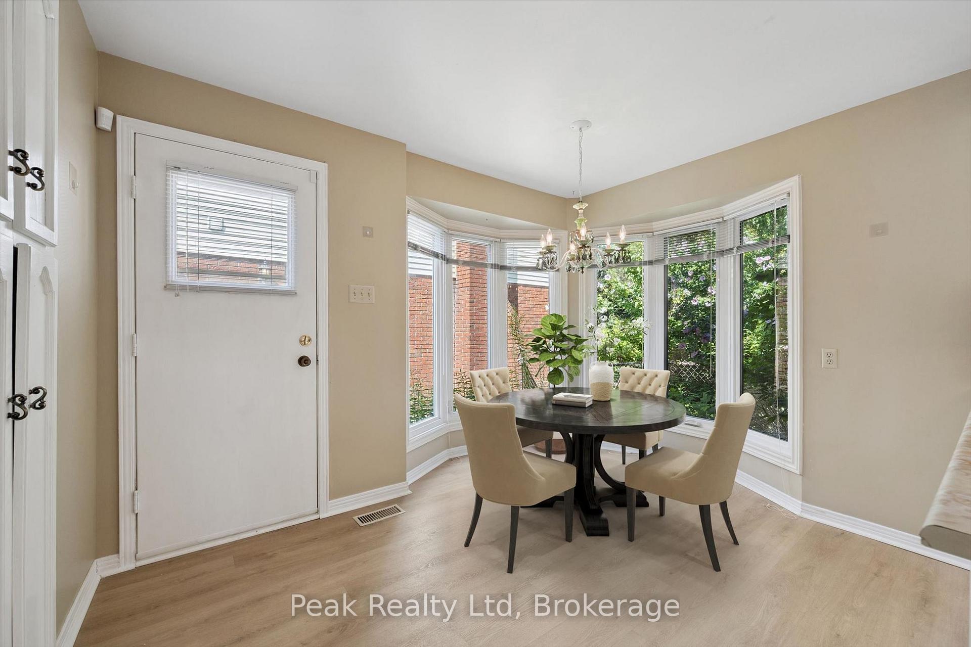 Photo 15 of 167 Westvale Drive, Waterloo, Westvale — HOMEH