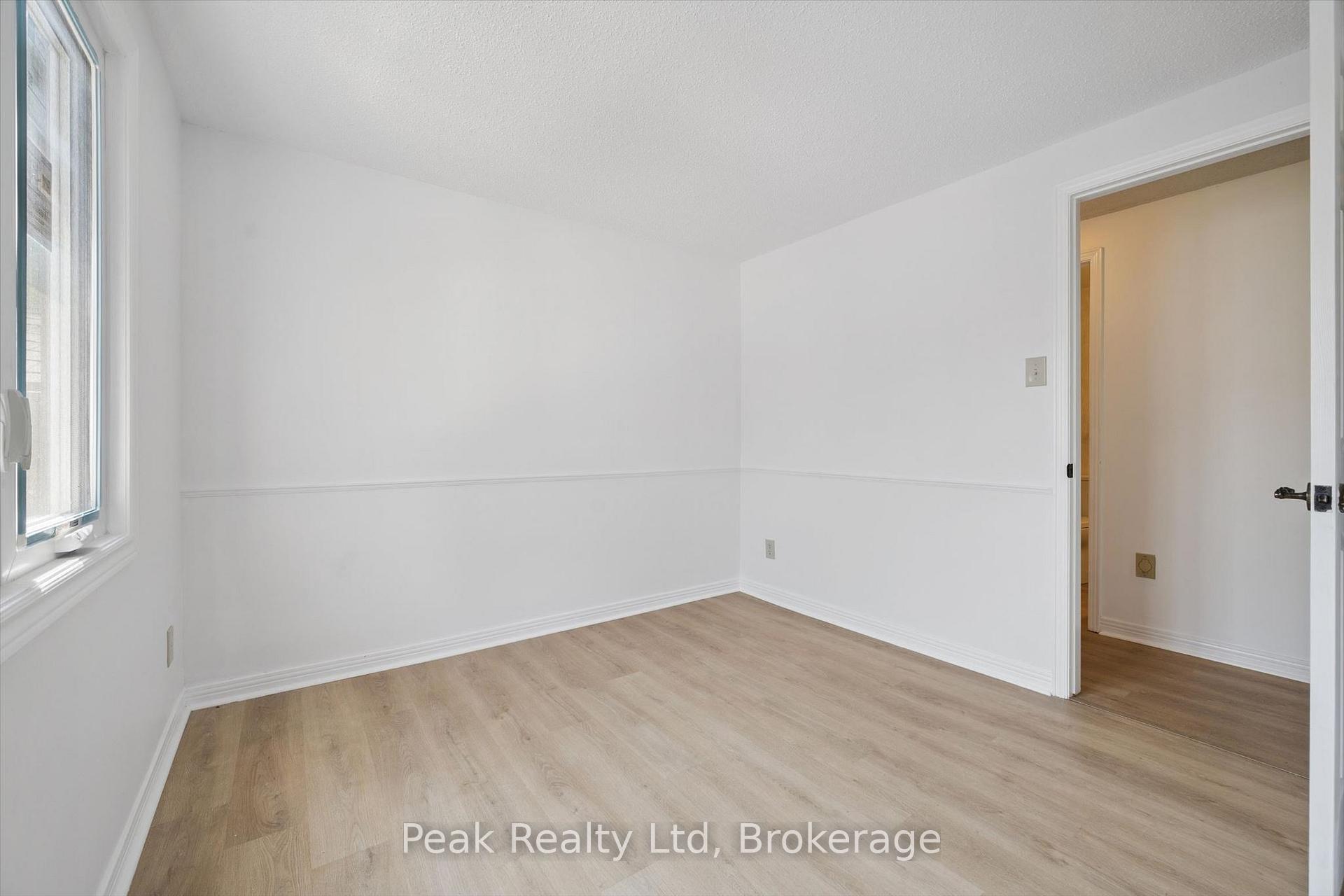 Photo 21 of 167 Westvale Drive, Waterloo, Westvale — HOMEH