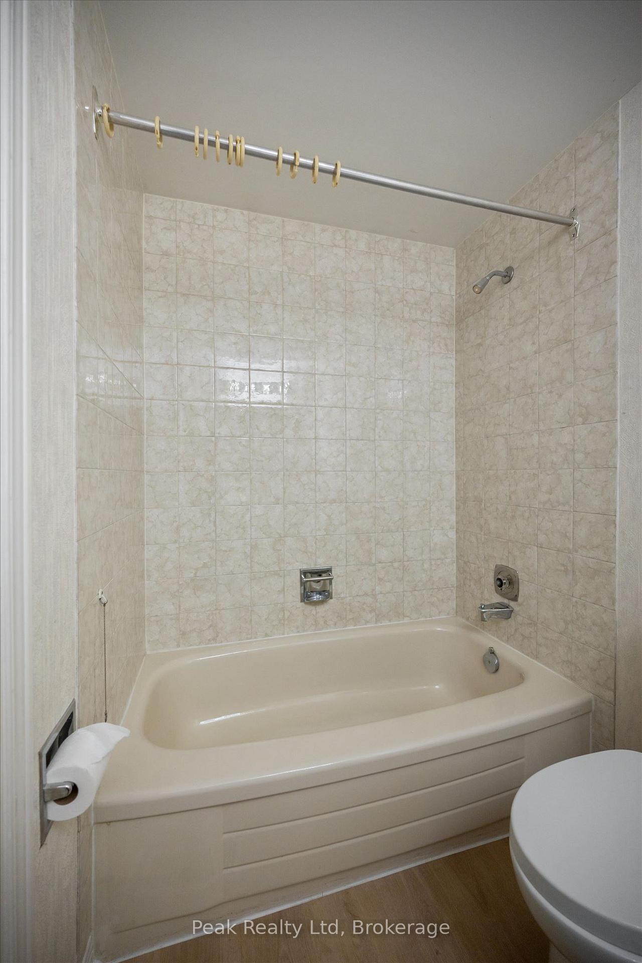 Photo 23 of 167 Westvale Drive, Waterloo, Westvale — HOMEH
