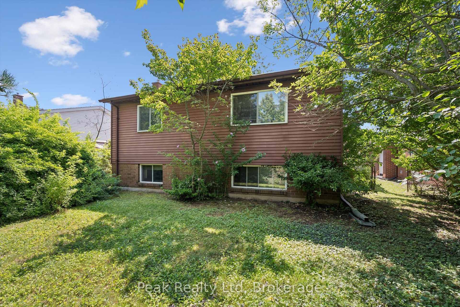 Photo 34 of 167 Westvale Drive, Waterloo, Westvale — HOMEH