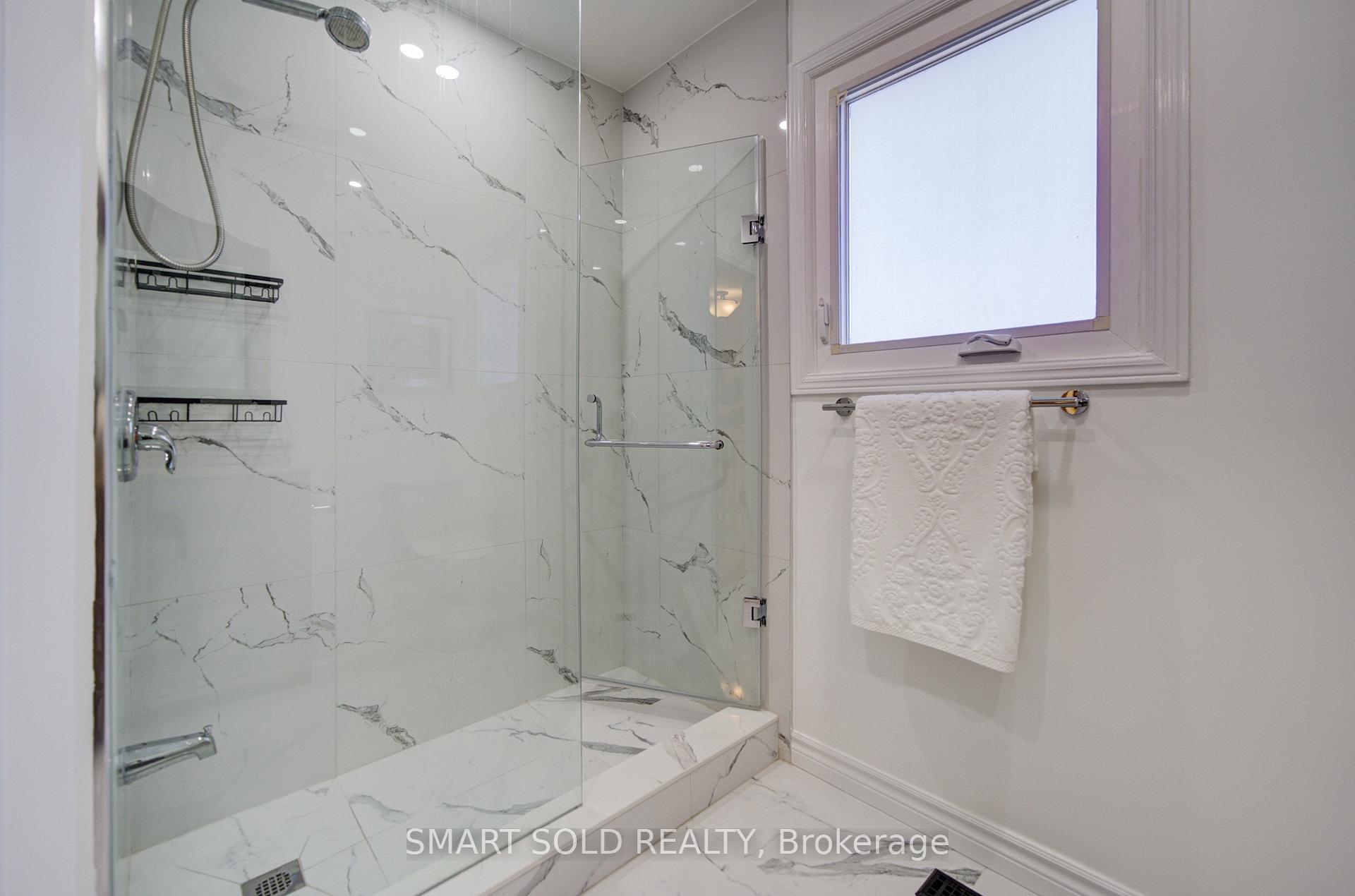 Photo 25 of 84 O'connor Crescent, Richmond Hill, North Richvale — HOMEH