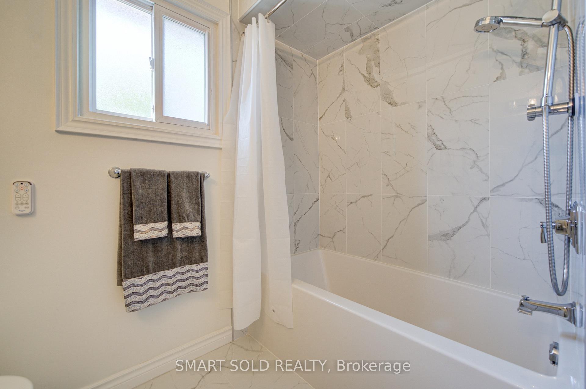Photo 31 of 84 O'connor Crescent, Richmond Hill, North Richvale — HOMEH