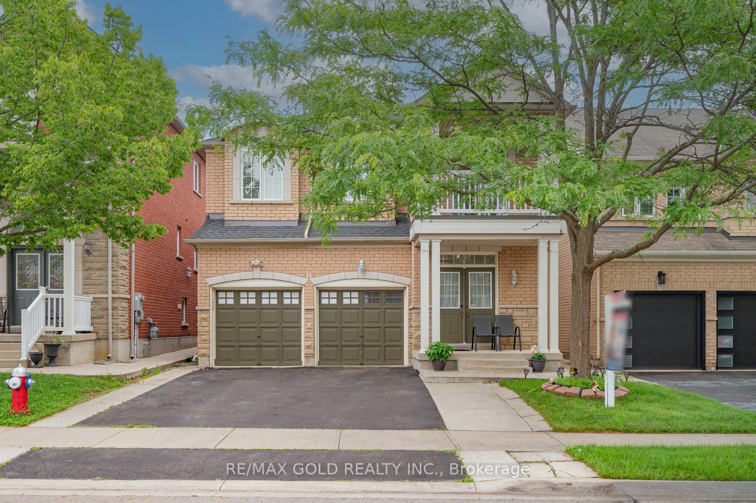 Photo 3 of 14 Maddybeth Crescent, Brampton, Bram West — HOMEH