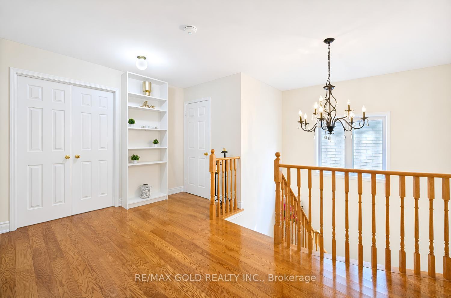 Photo 21 of 14 Maddybeth Crescent, Brampton, Bram West — HOMEH