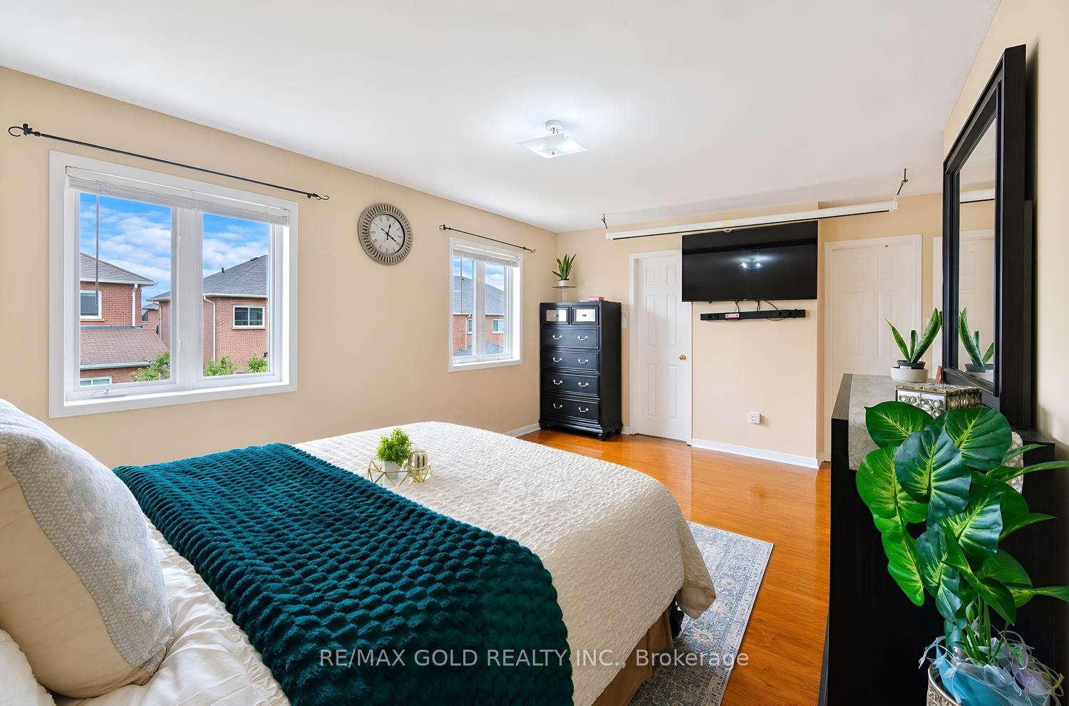 Photo 25 of 14 Maddybeth Crescent, Brampton, Bram West — HOMEH