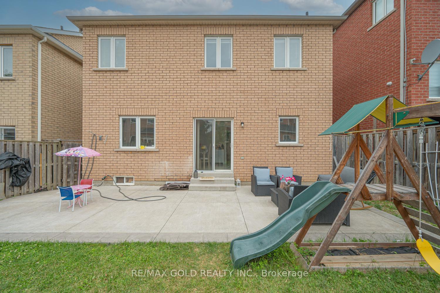 Photo 48 of 14 Maddybeth Crescent, Brampton, Bram West — HOMEH