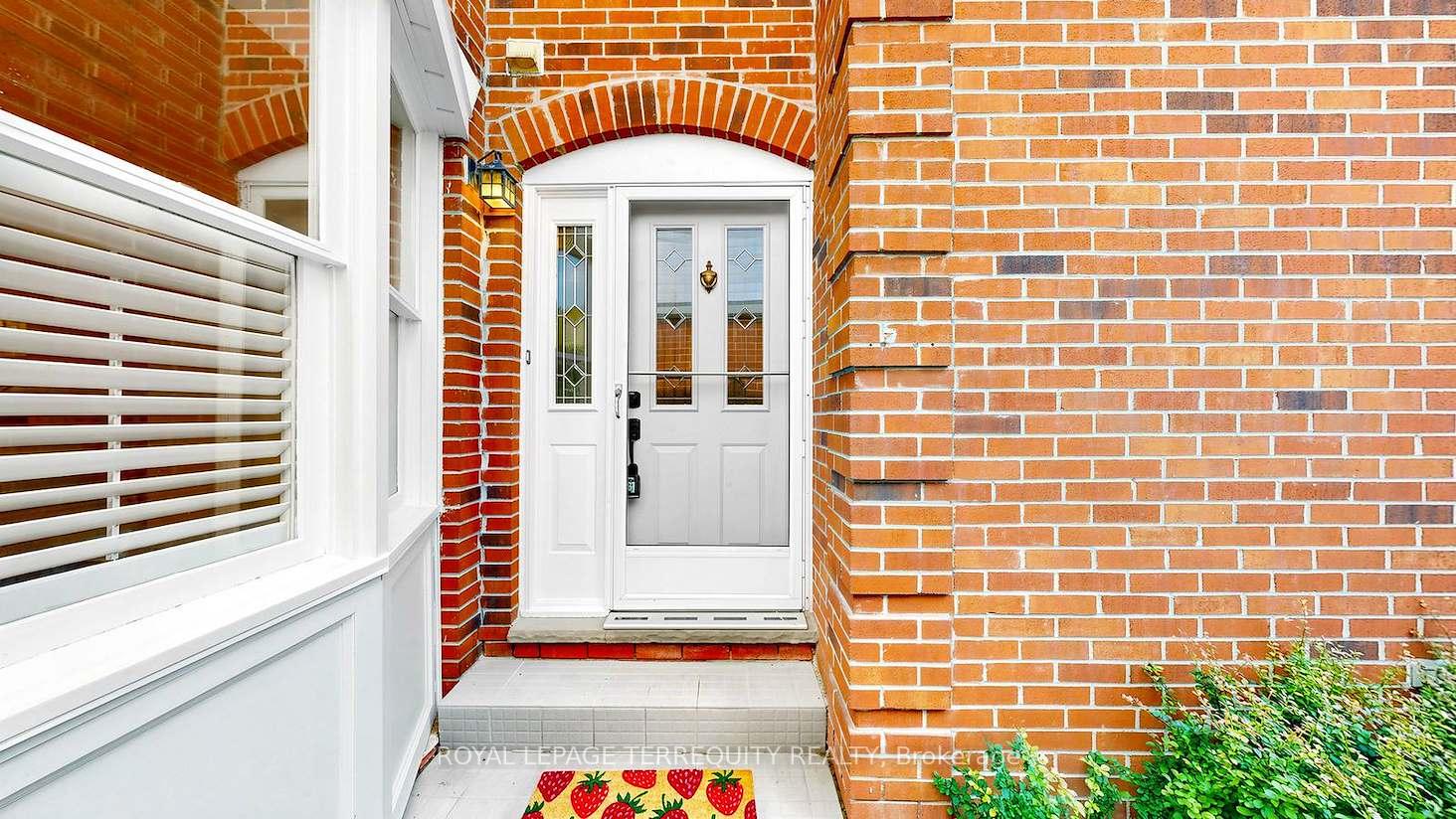 Photo 4 of Unit #64, 95 Confederation Way, Markham, Thornhill — HOMEH