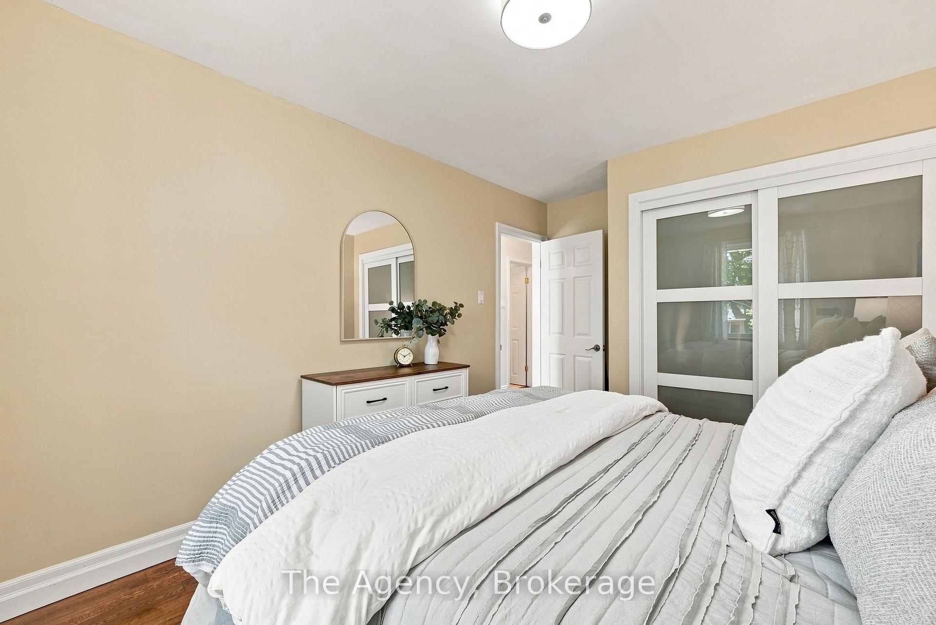 Photo 15 of 703 Newman Crescent, Whitby, Downtown Whitby — HOMEH