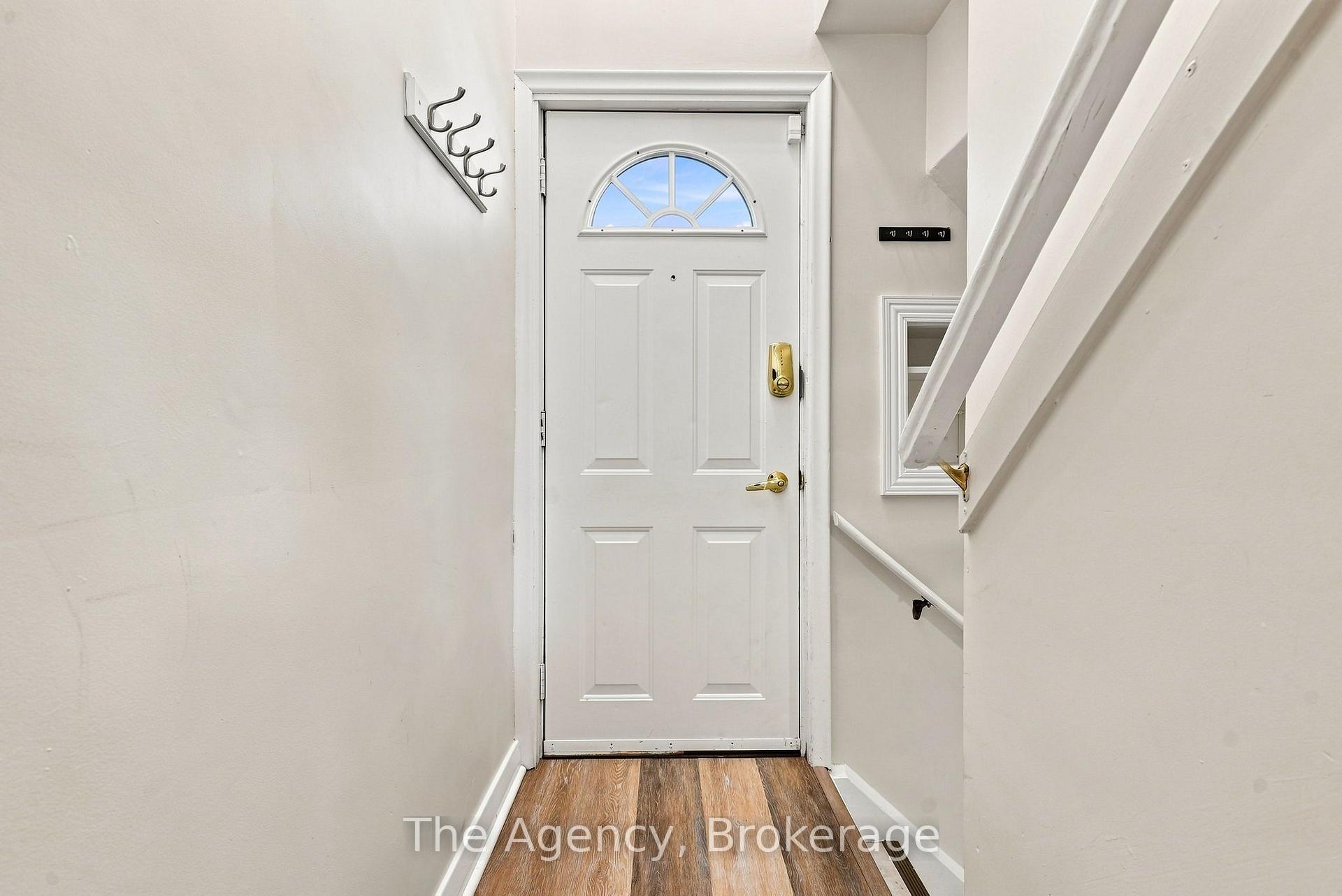 Photo 20 of 703 Newman Crescent, Whitby, Downtown Whitby — HOMEH