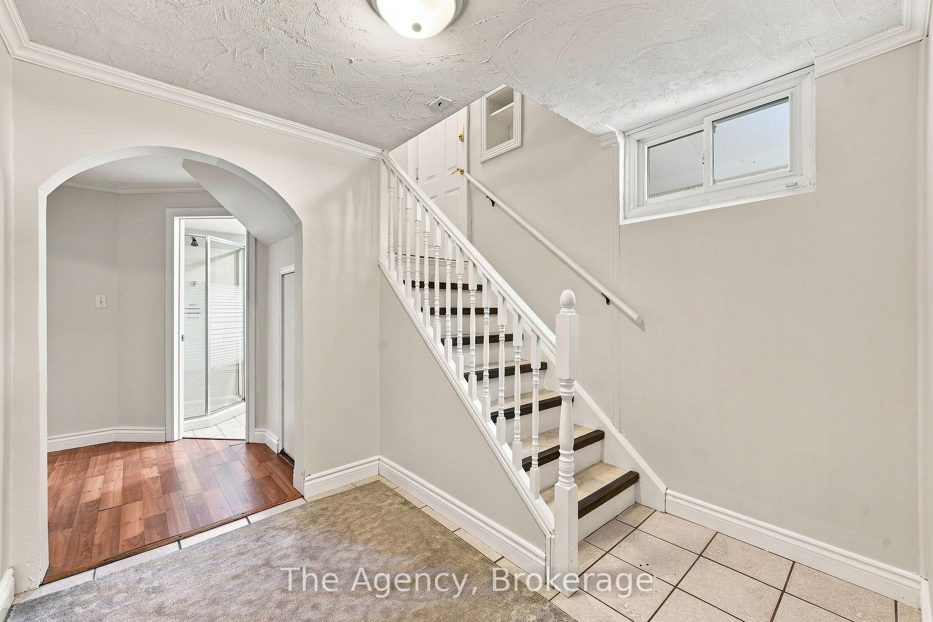 Photo 21 of 703 Newman Crescent, Whitby, Downtown Whitby — HOMEH