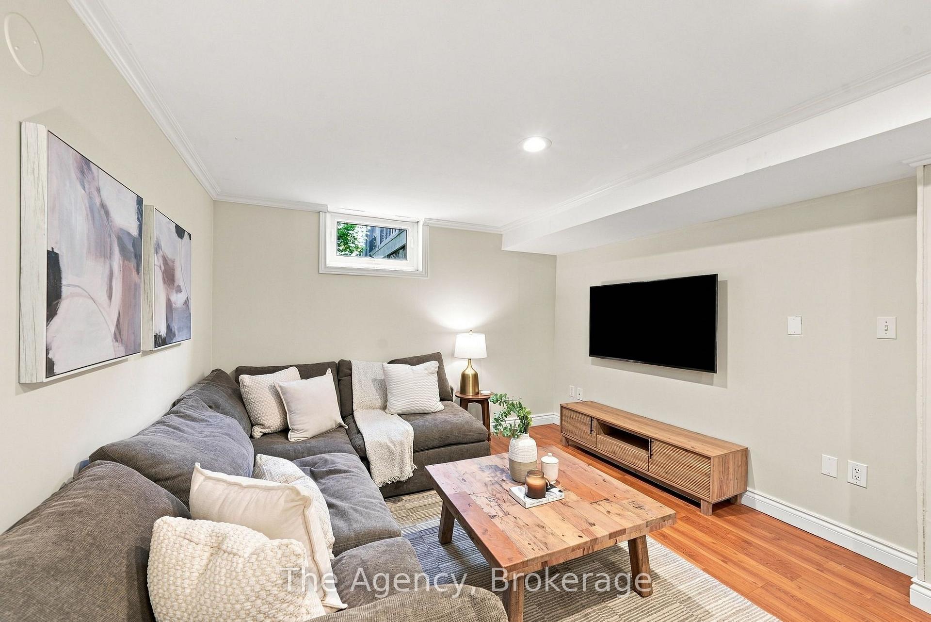 Photo 23 of 703 Newman Crescent, Whitby, Downtown Whitby — HOMEH