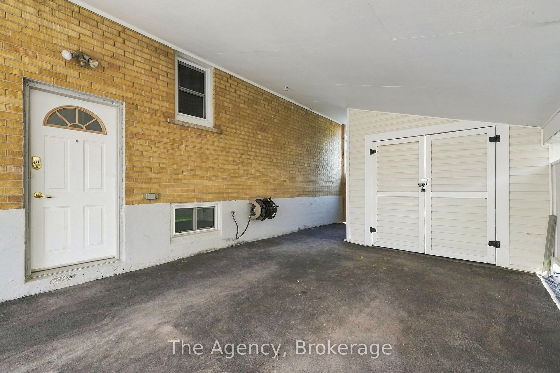 Photo 41 of 703 Newman Crescent, Whitby, Downtown Whitby — HOMEH