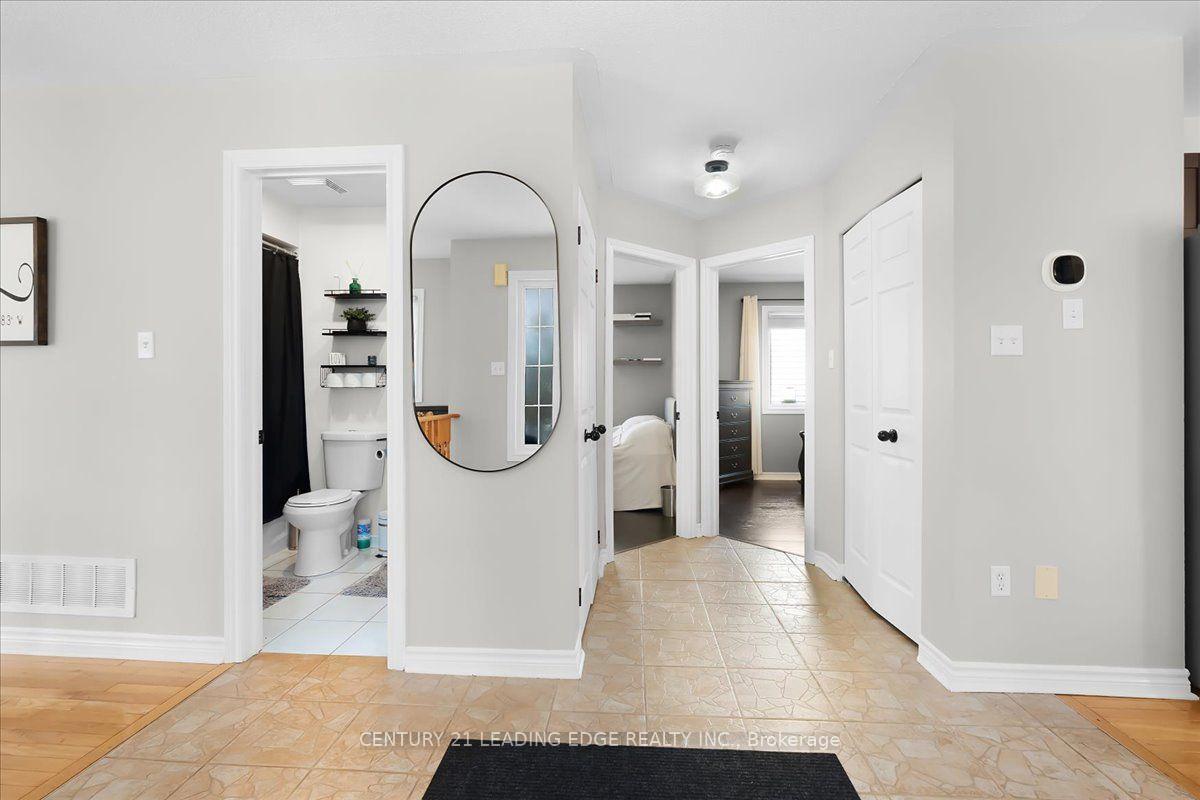 Photo 5 of 183 Eldad Drive, Clarington, Bowmanville — HOMEH