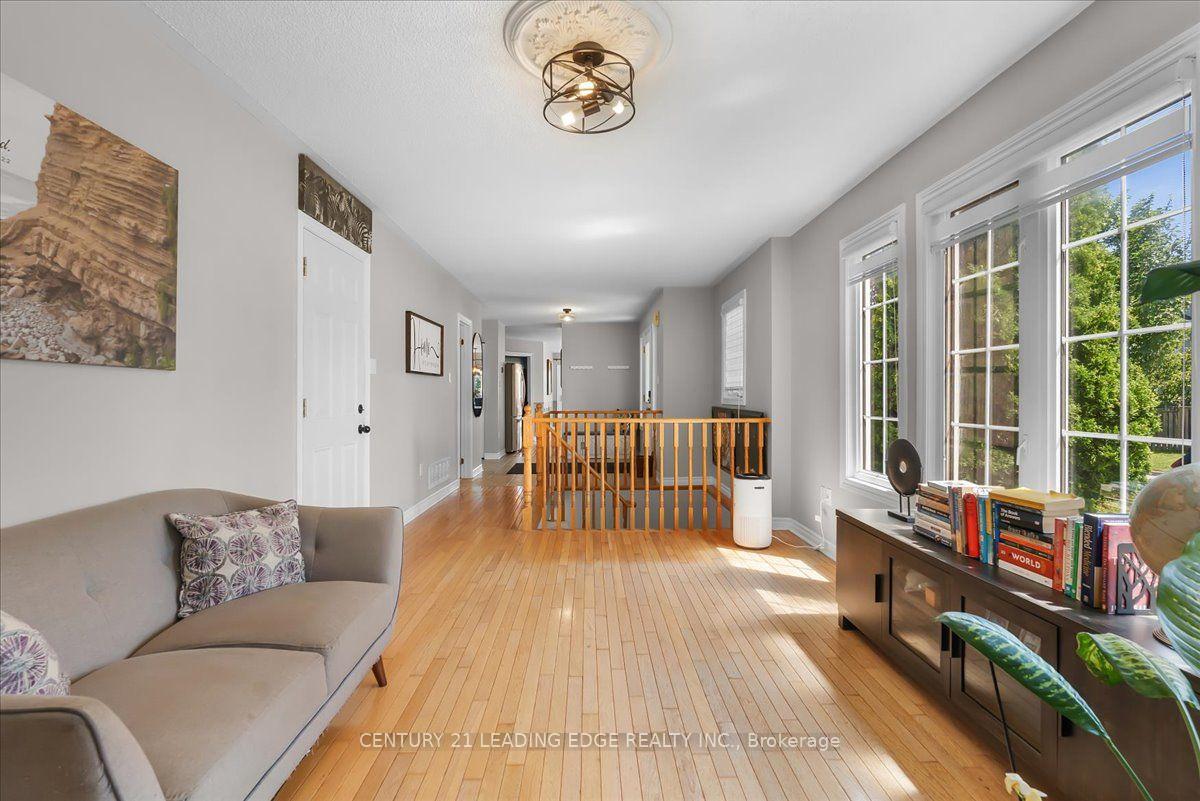 Photo 8 of 183 Eldad Drive, Clarington, Bowmanville — HOMEH