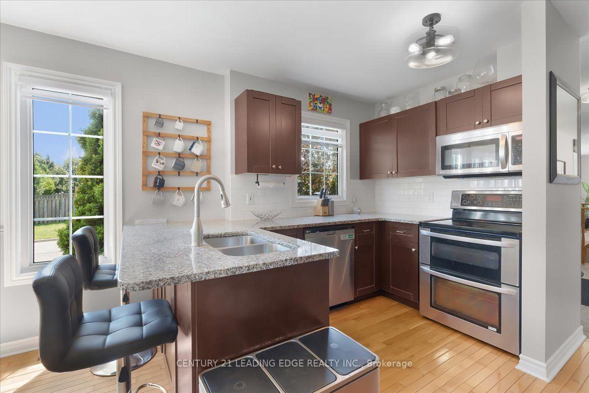 Photo 11 of 183 Eldad Drive, Clarington, Bowmanville — HOMEH