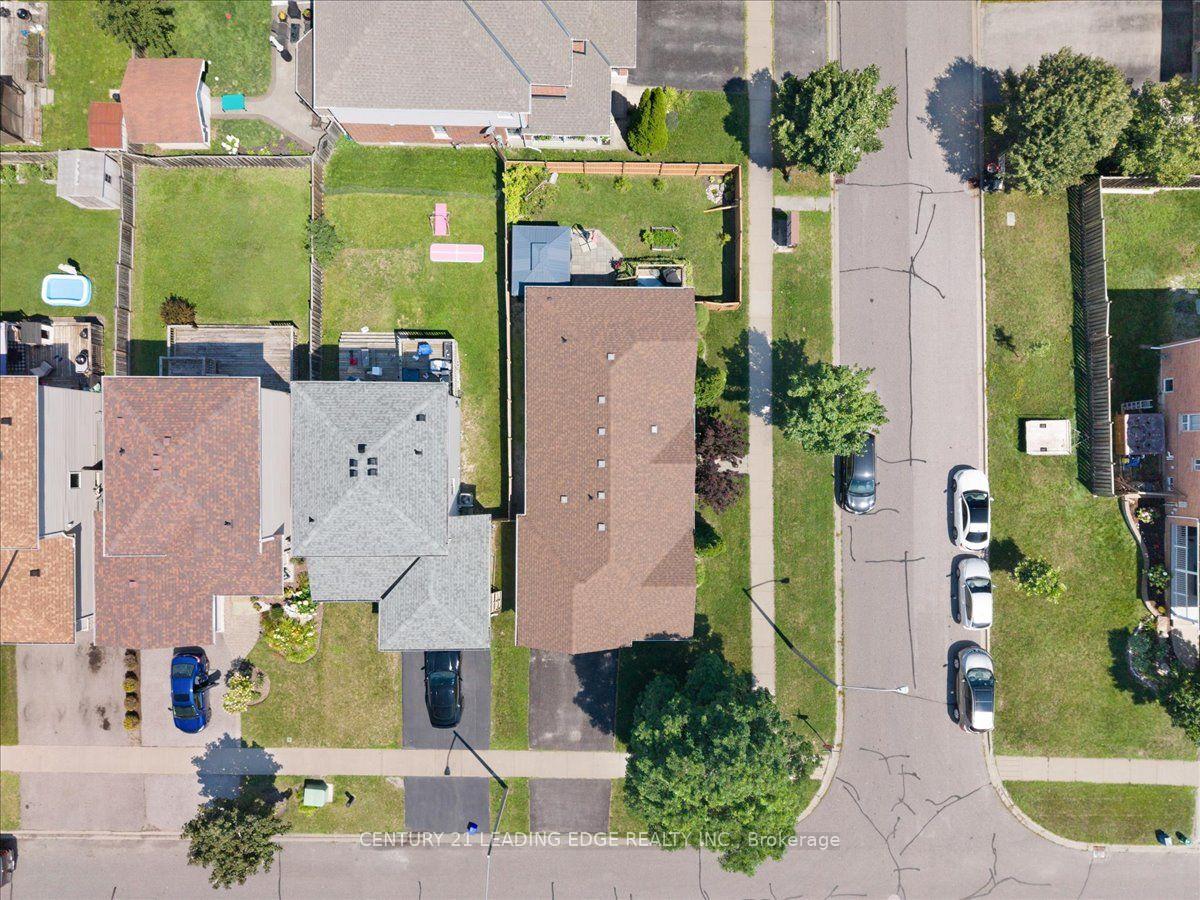 Photo 38 of 183 Eldad Drive, Clarington, Bowmanville — HOMEH