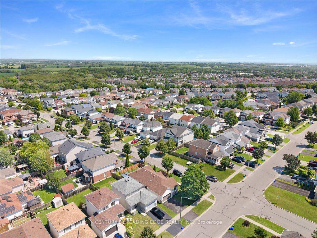 Photo 40 of 183 Eldad Drive, Clarington, Bowmanville — HOMEH