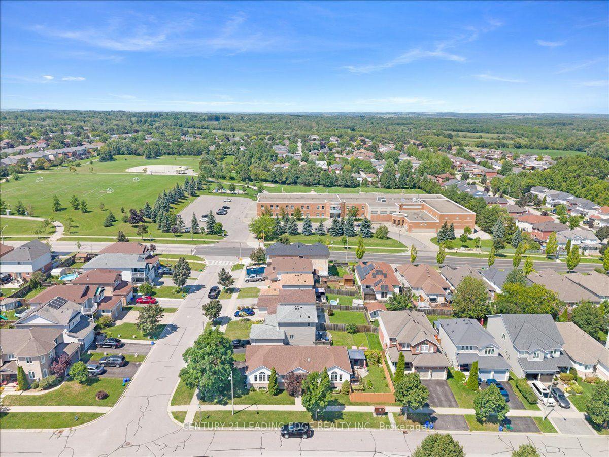 Photo 45 of 183 Eldad Drive, Clarington, Bowmanville — HOMEH