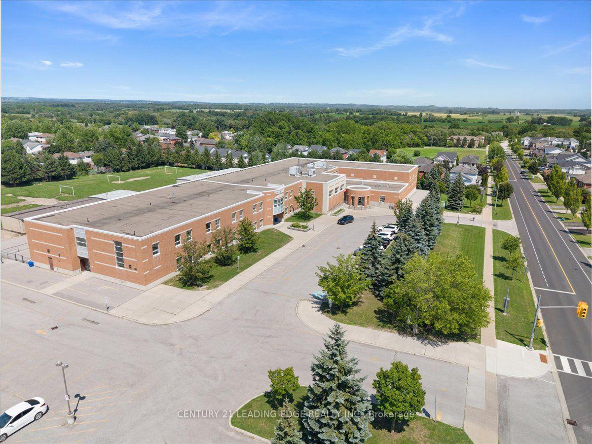Photo 48 of 183 Eldad Drive, Clarington, Bowmanville — HOMEH