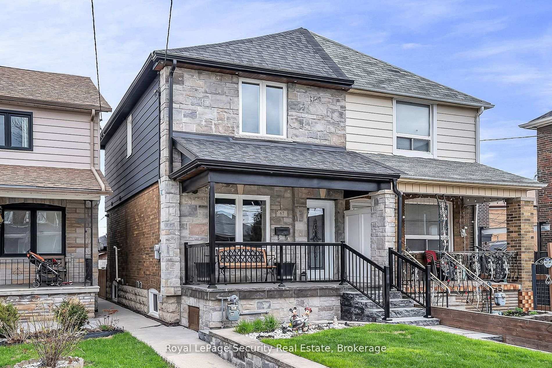 Photo 2 of 67 Northland Avenue, Toronto, Rockcliffe-Smythe — HOMEH