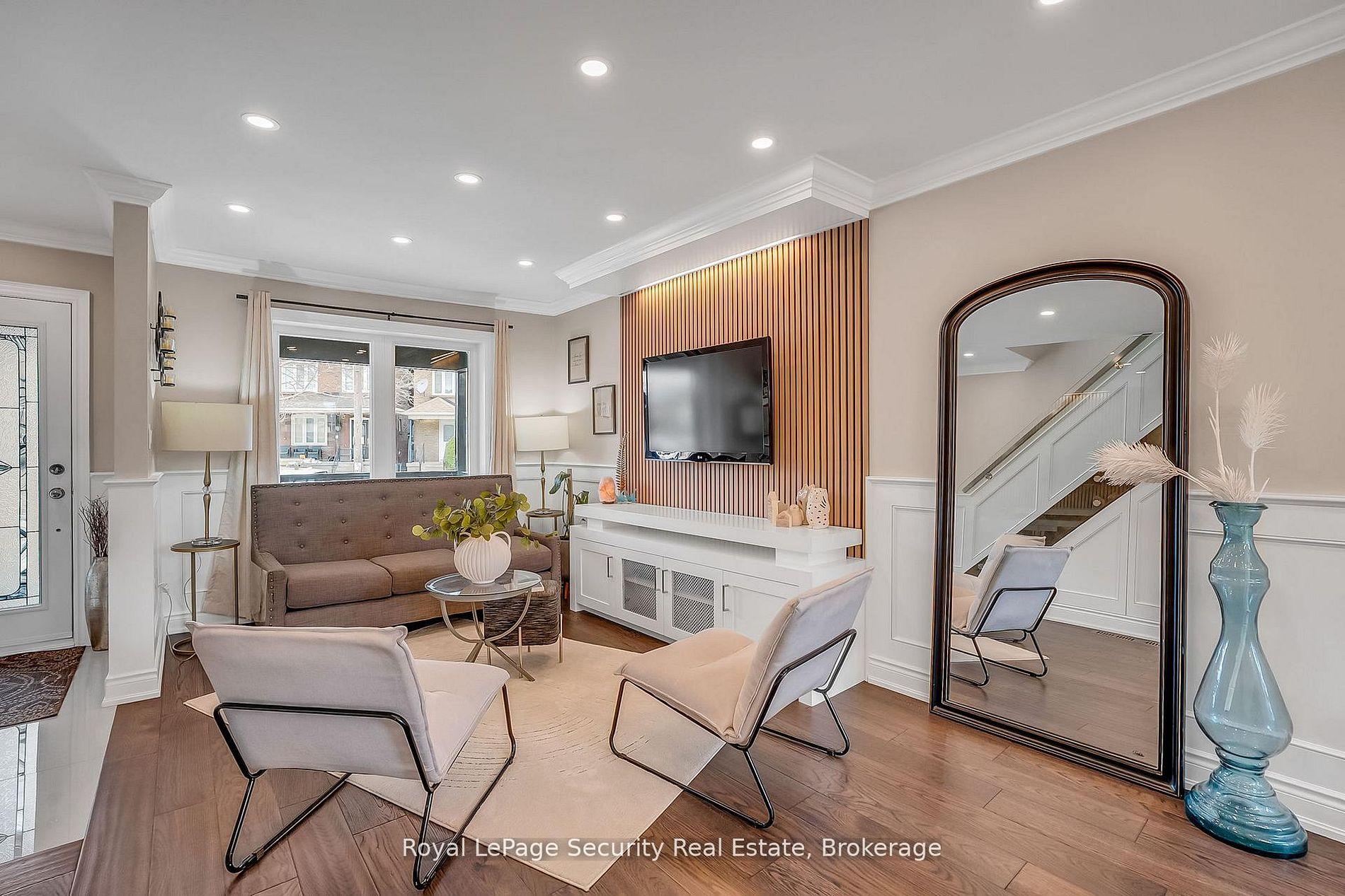Photo 7 of 67 Northland Avenue, Toronto, Rockcliffe-Smythe — HOMEH