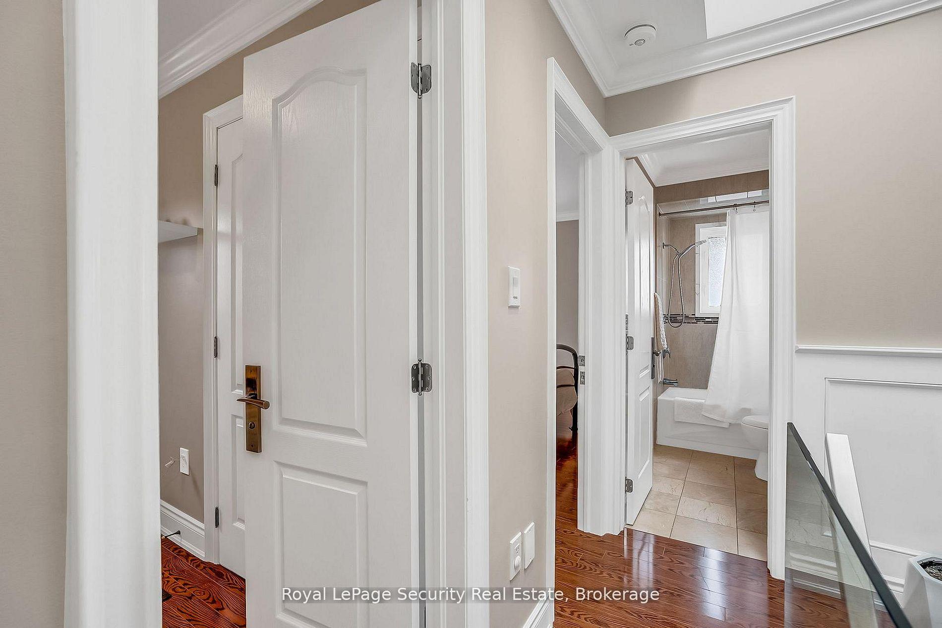 Photo 26 of 67 Northland Avenue, Toronto, Rockcliffe-Smythe — HOMEH