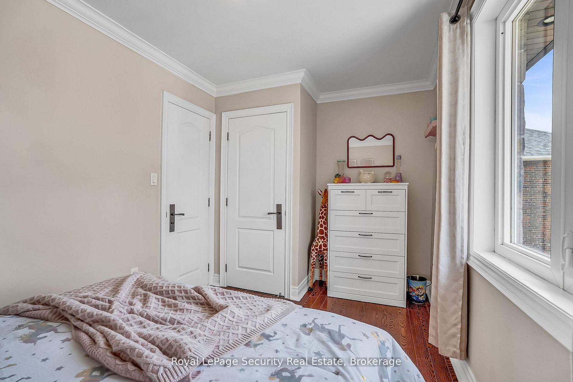 Photo 30 of 67 Northland Avenue, Toronto, Rockcliffe-Smythe — HOMEH