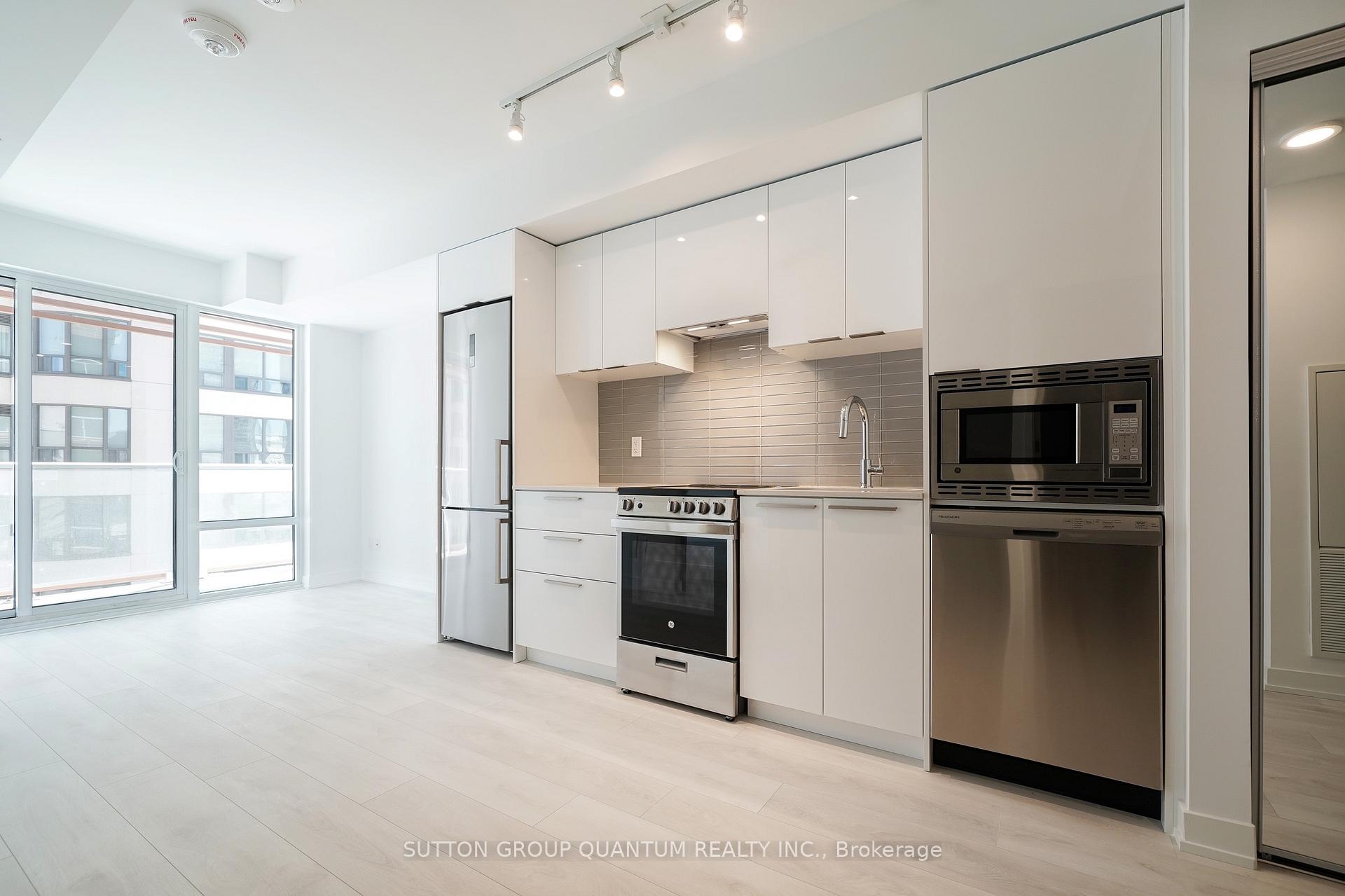 Photo 3 of Unit 902, 18 Maitland Terrace, Toronto, Church-Yonge Corridor — HOMEH