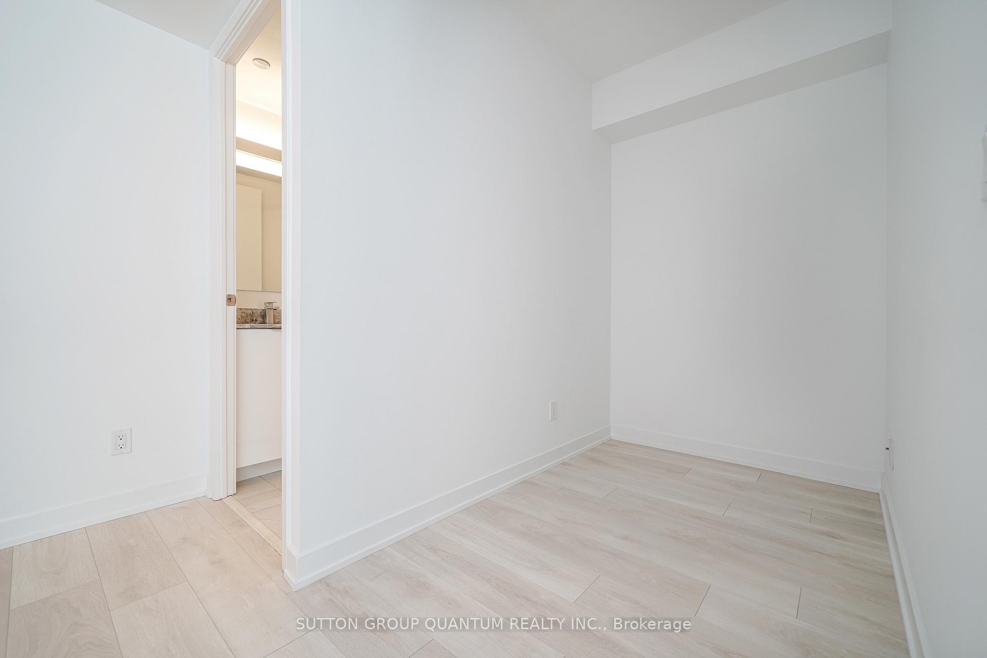 Photo 10 of Unit 902, 18 Maitland Terrace, Toronto, Church-Yonge Corridor — HOMEH