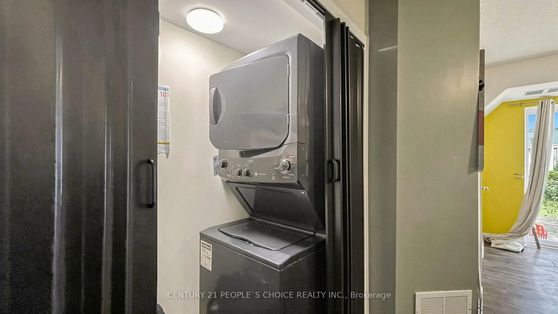 Photo 65 of Unit 15, 33 Aspen Park Way, Whitby, Downtown Whitby — HOMEH