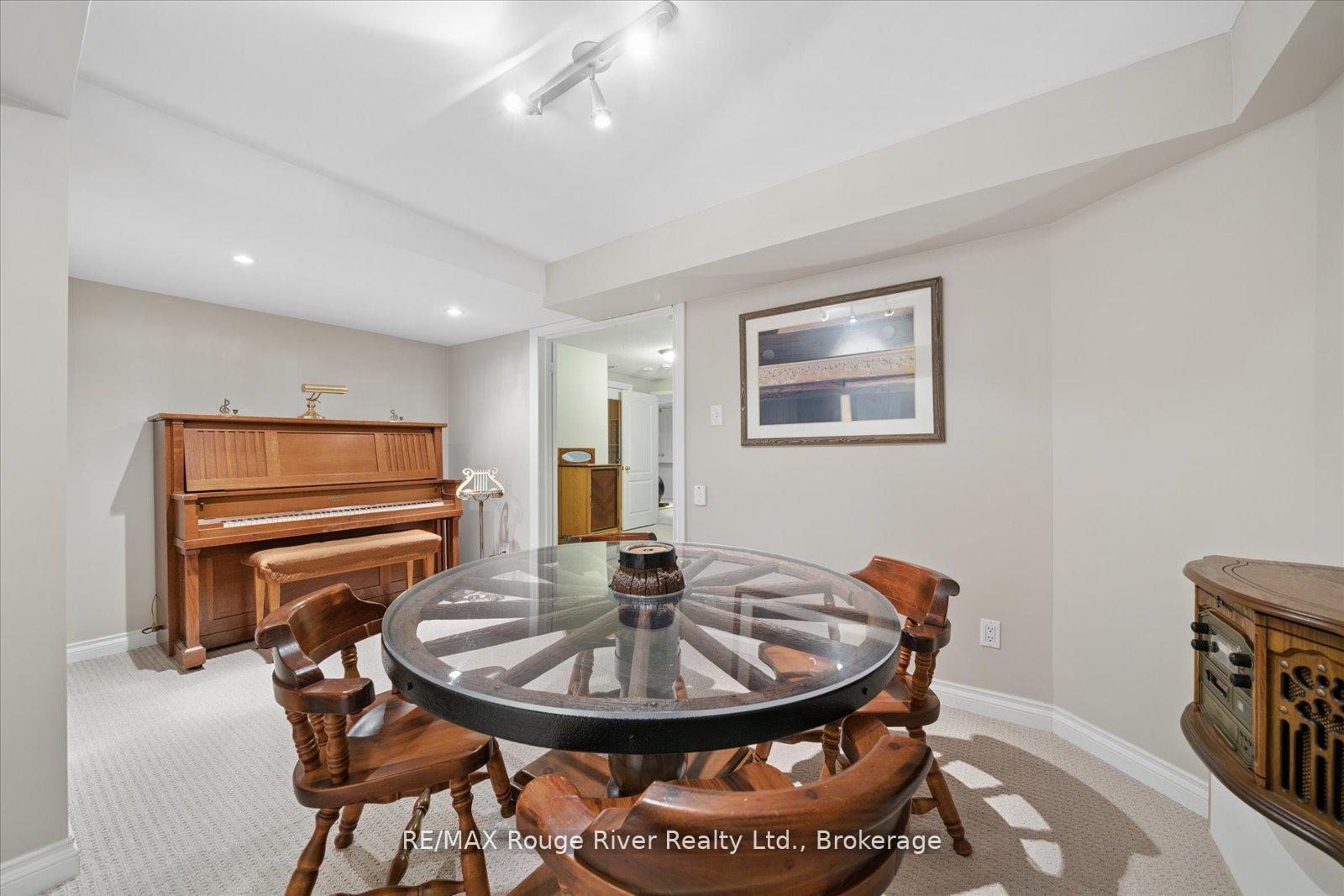 Photo 40 of 8 Briggs Crescent, Whitby, Brooklin — HOMEH