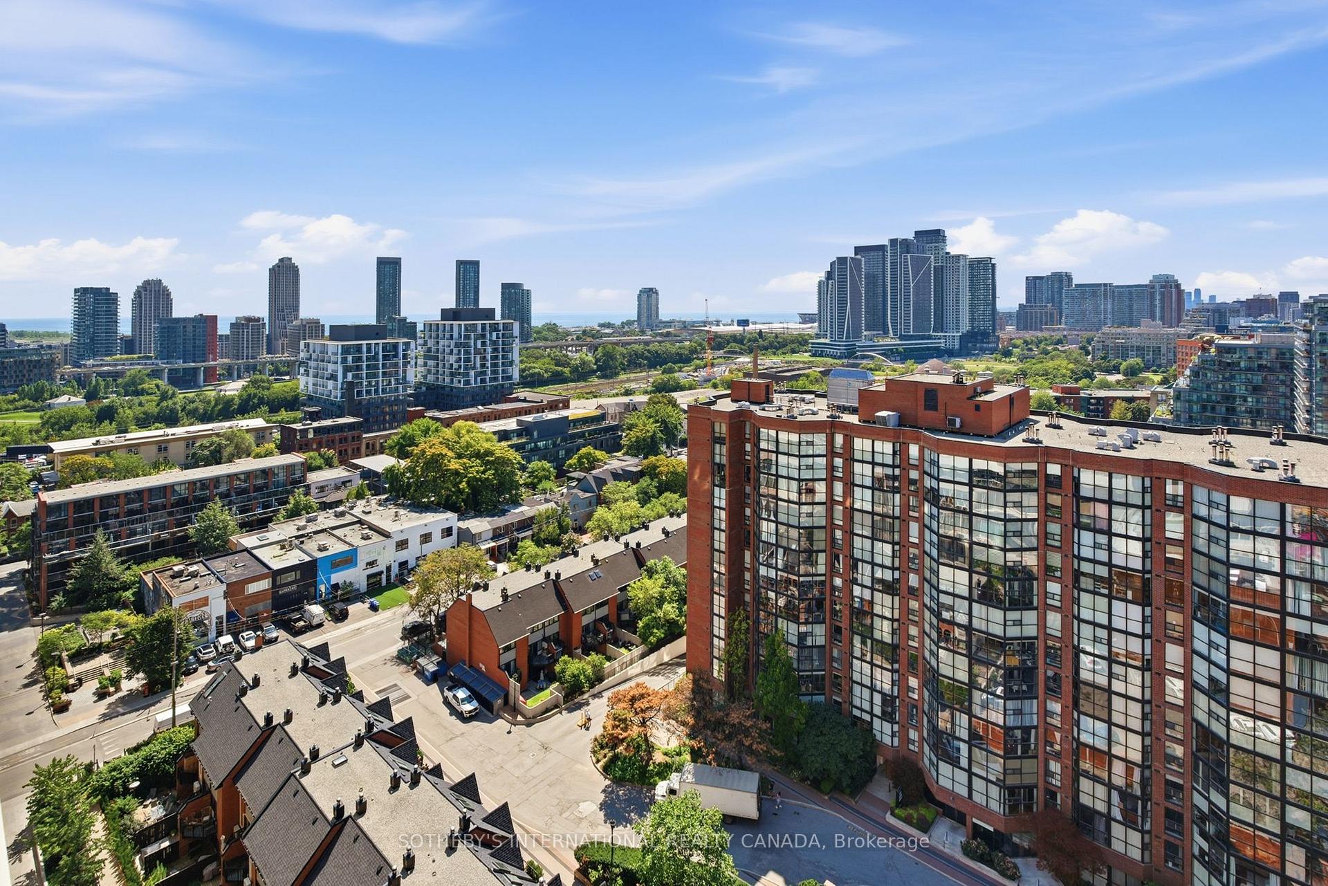 Photo 12 of Unit 1503, 88 Bathurst Street, Toronto, Niagara — HOMEH