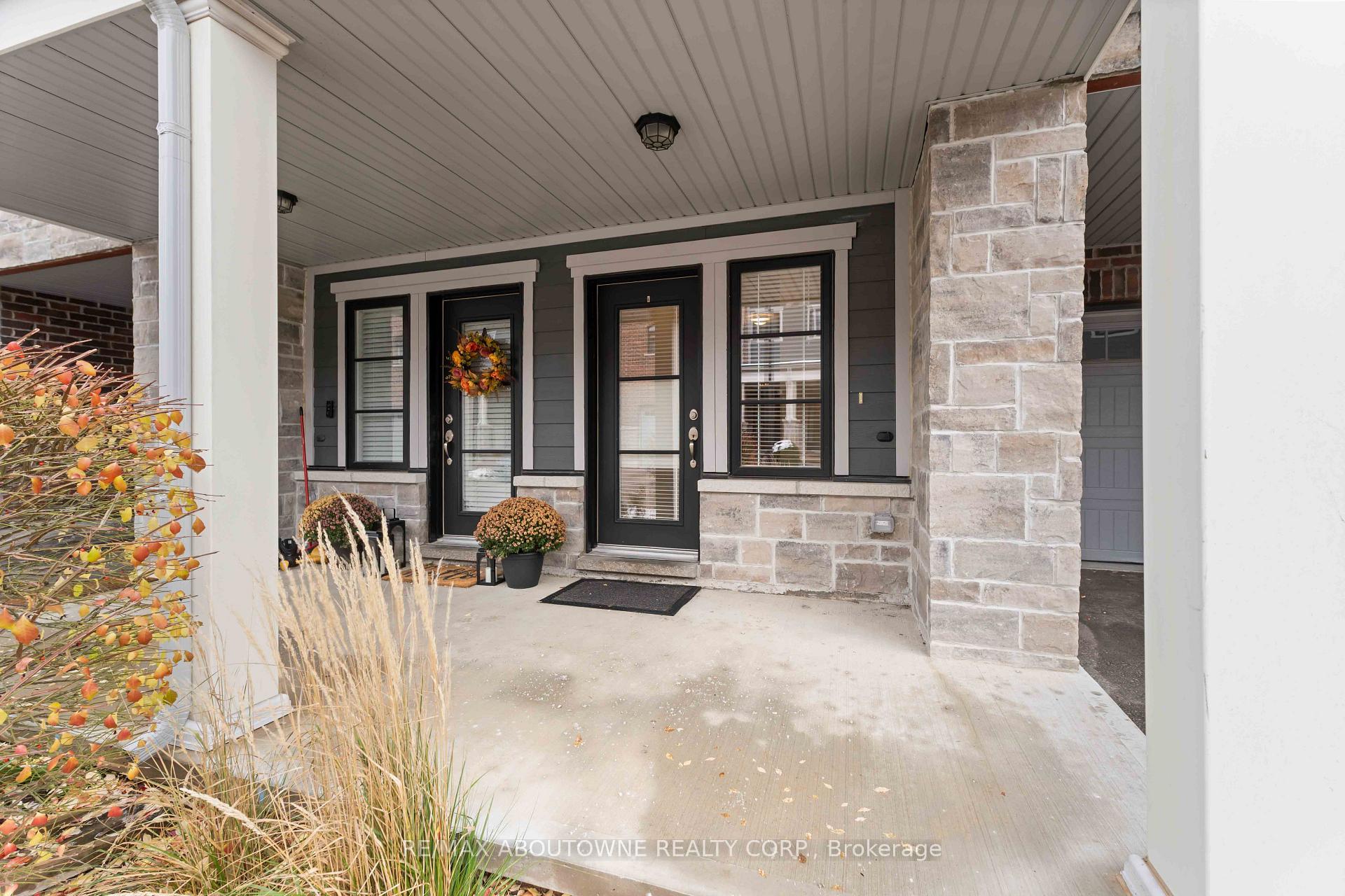 Photo 5 of Unit 27, 219 Dundas Street E, Hamilton, Waterdown — HOMEH