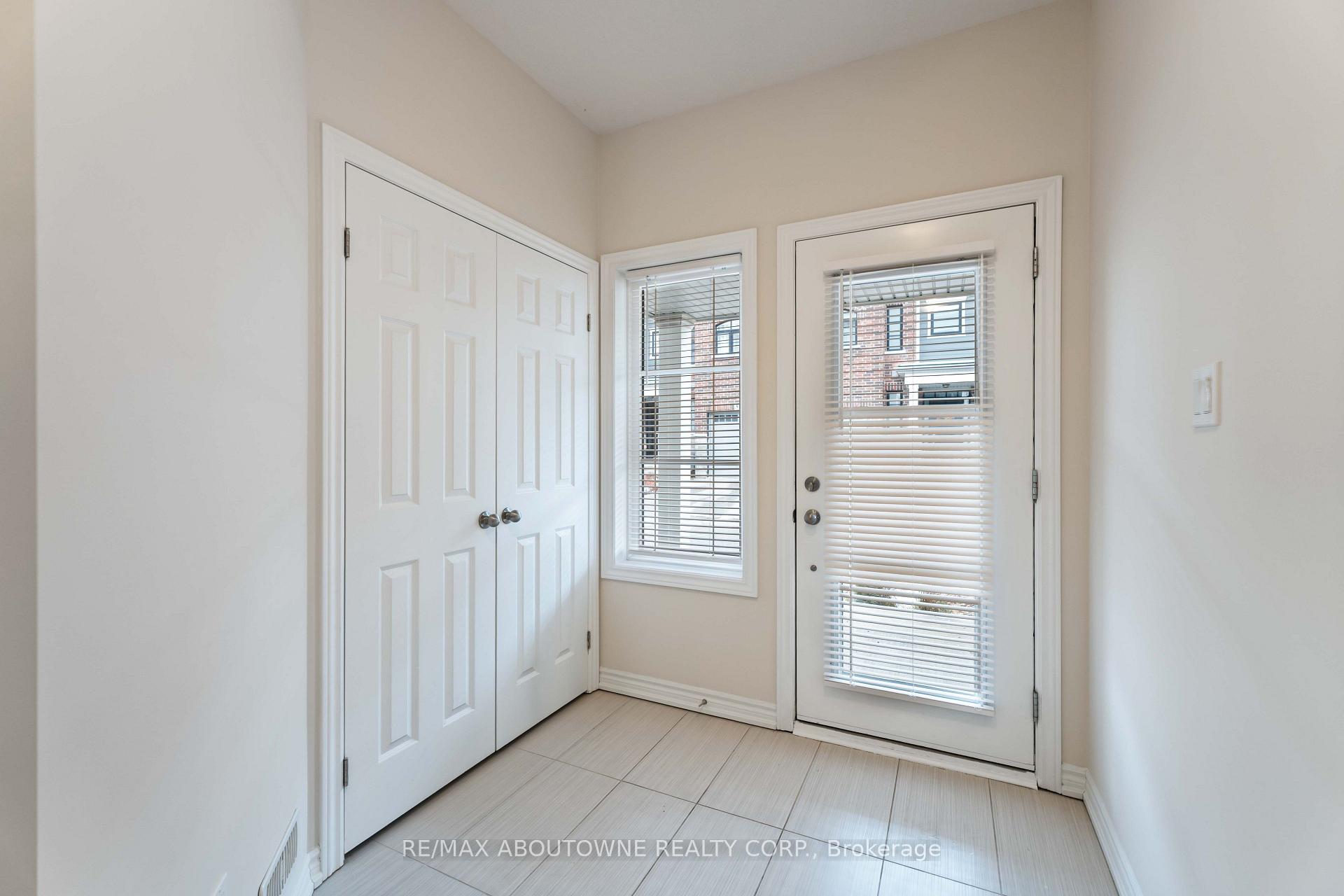 Photo 6 of Unit 27, 219 Dundas Street E, Hamilton, Waterdown — HOMEH