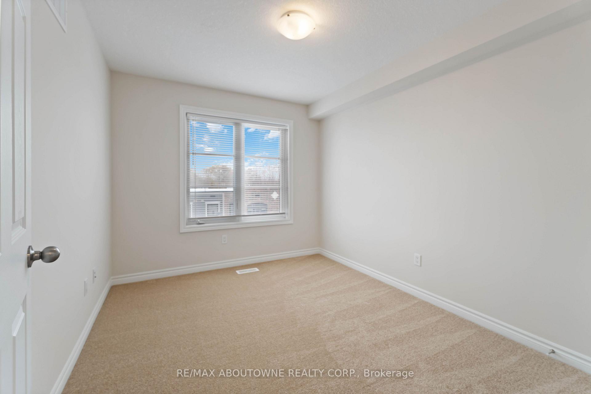 Photo 32 of Unit 27, 219 Dundas Street E, Hamilton, Waterdown — HOMEH