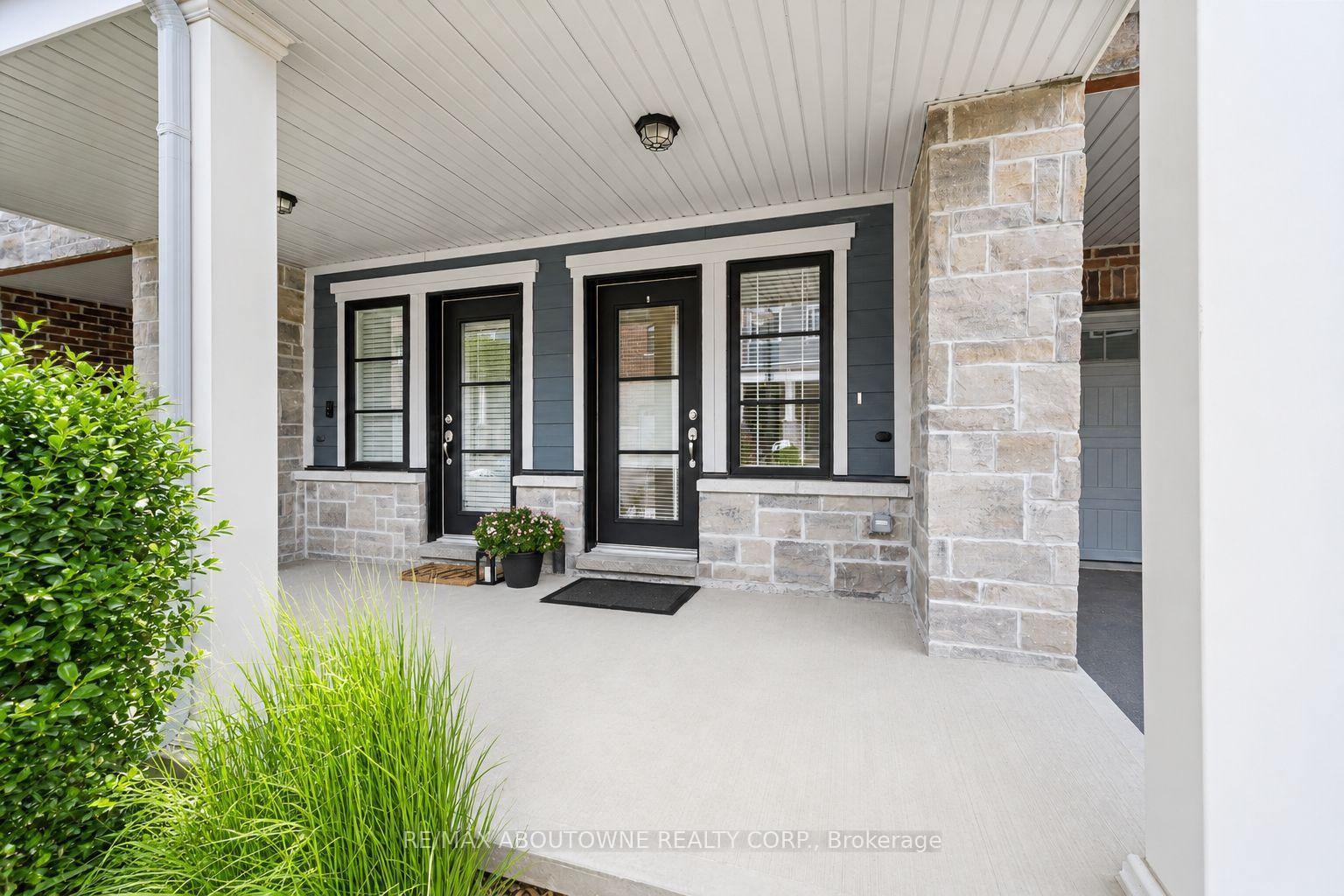 Photo 4 of Unit 27, 219 Dundas Street E, Hamilton, Waterdown — HOMEH