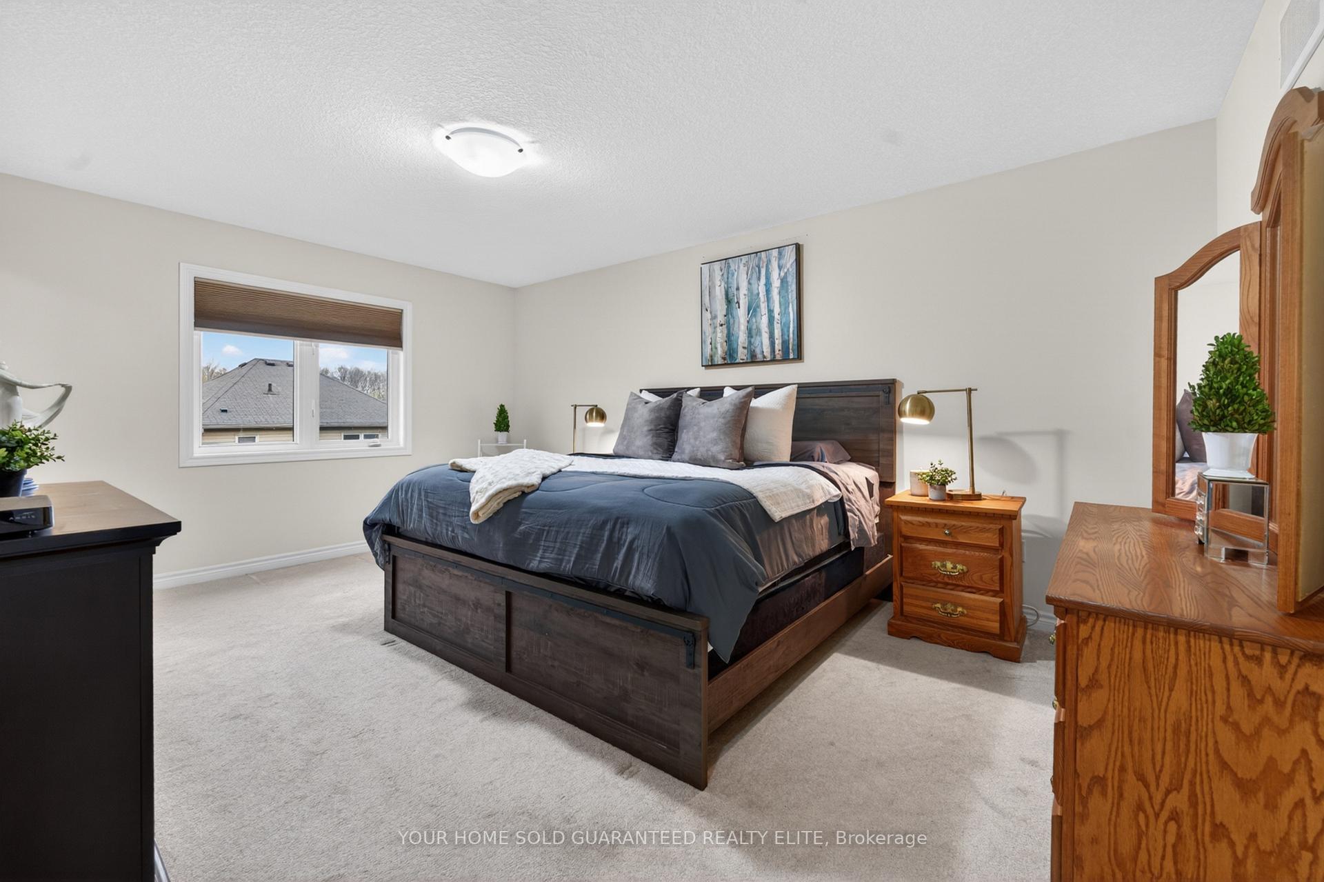 Photo 7 of 136 Whitwell Way, Hamilton, Binbrook — HOMEH