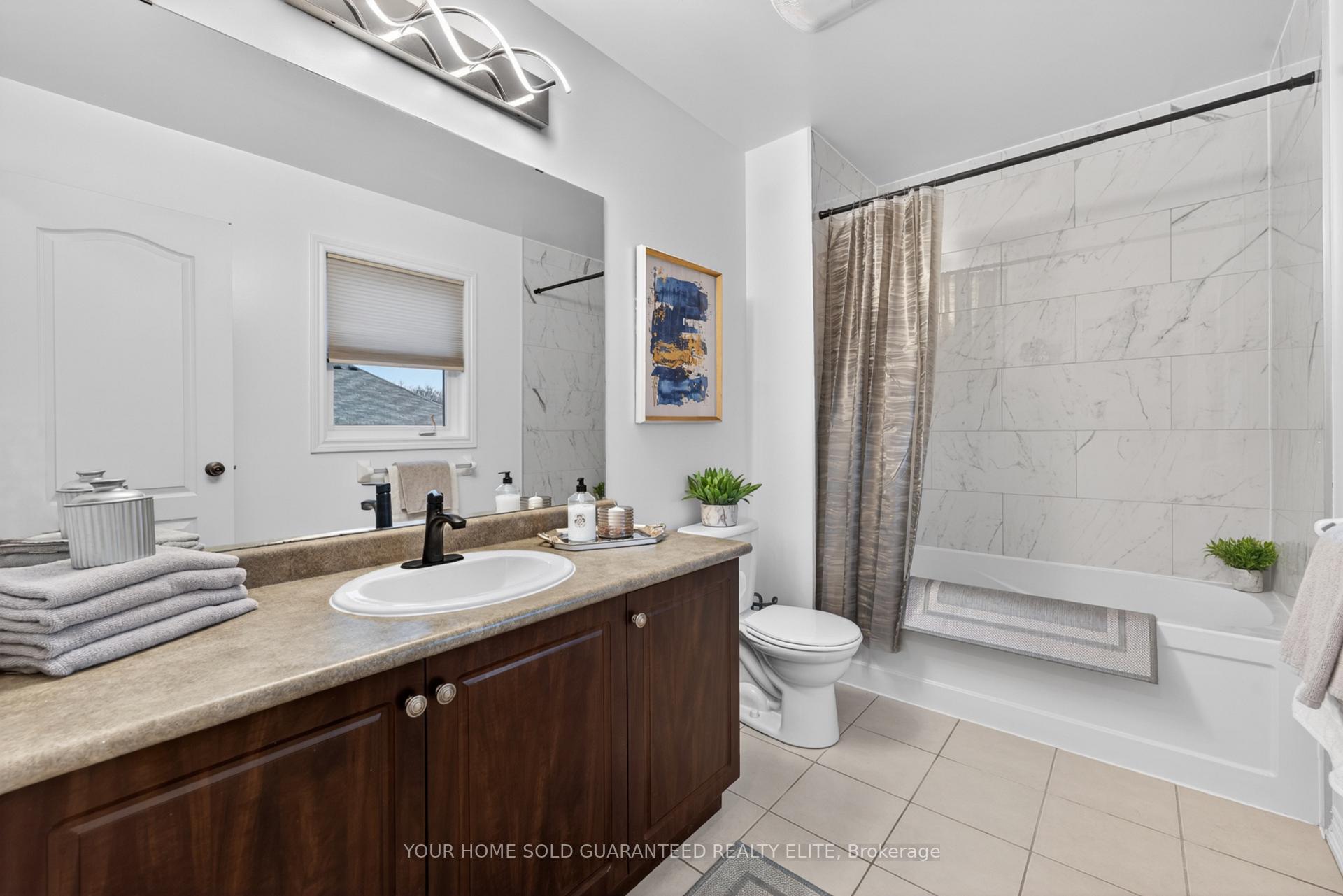 Photo 9 of 136 Whitwell Way, Hamilton, Binbrook — HOMEH