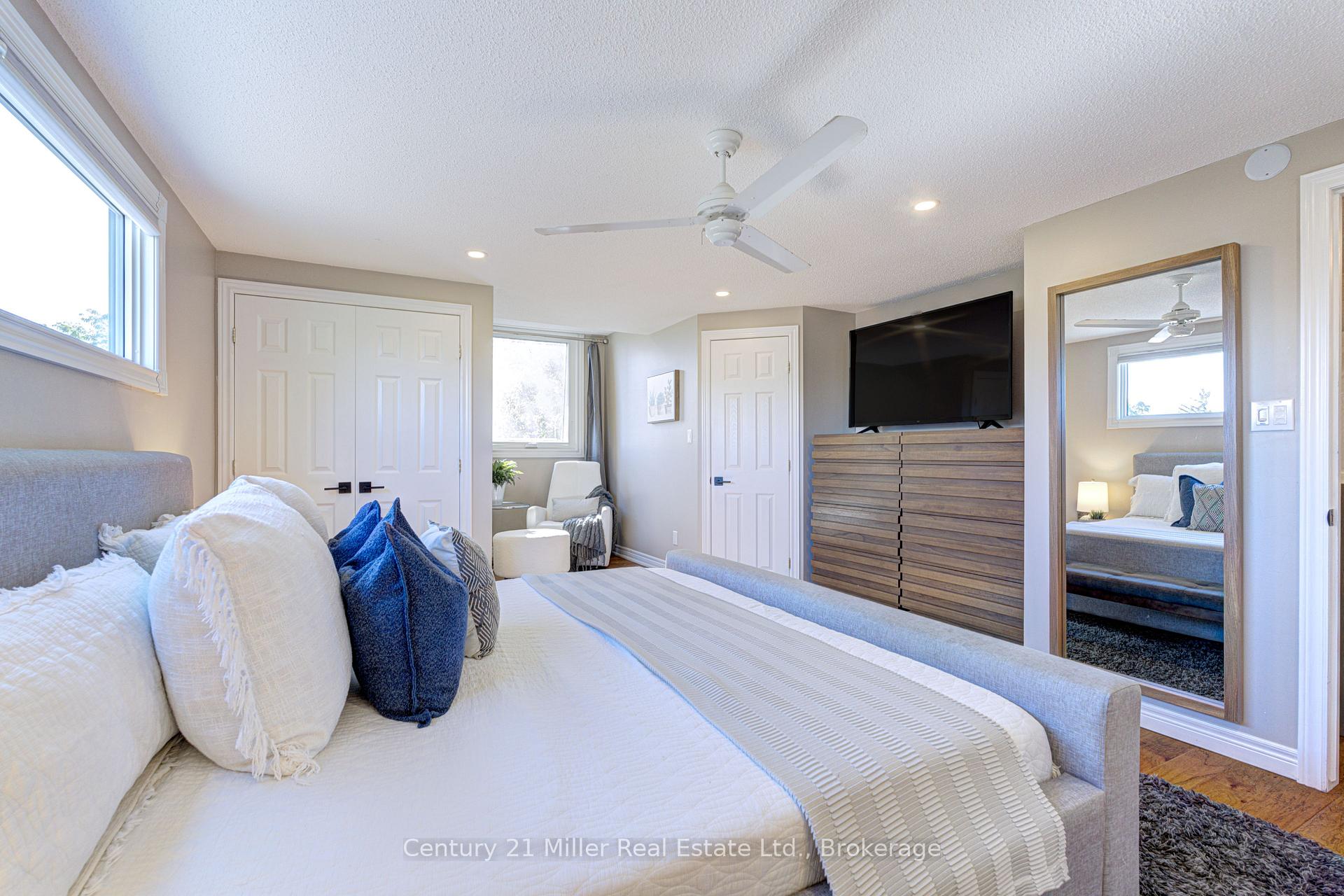 Photo 27 of 6 Mays Crescent, Hamilton, Waterdown — HOMEH