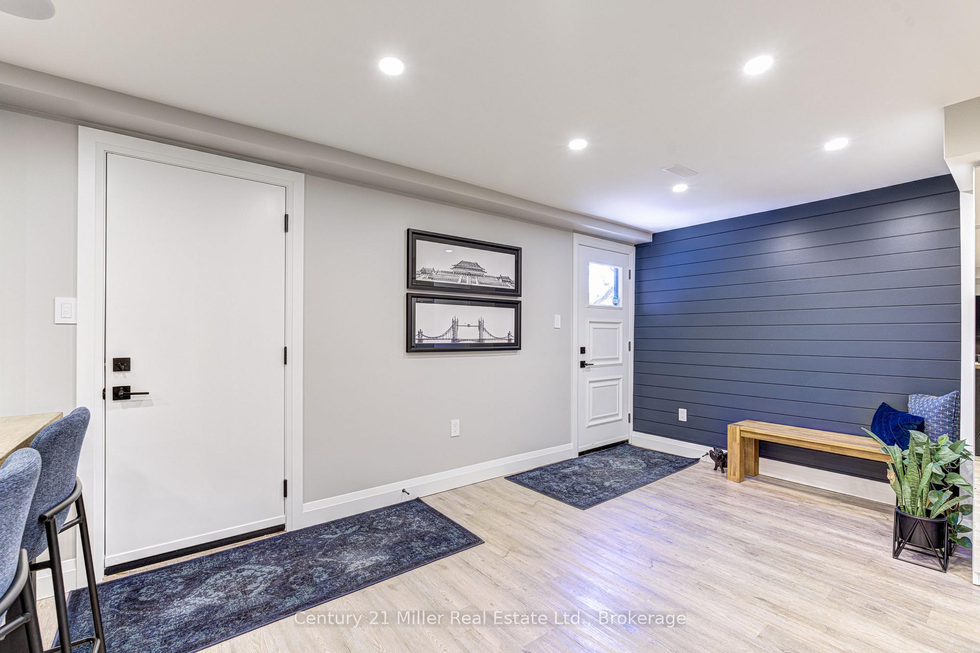 Photo 36 of 6 Mays Crescent, Hamilton, Waterdown — HOMEH