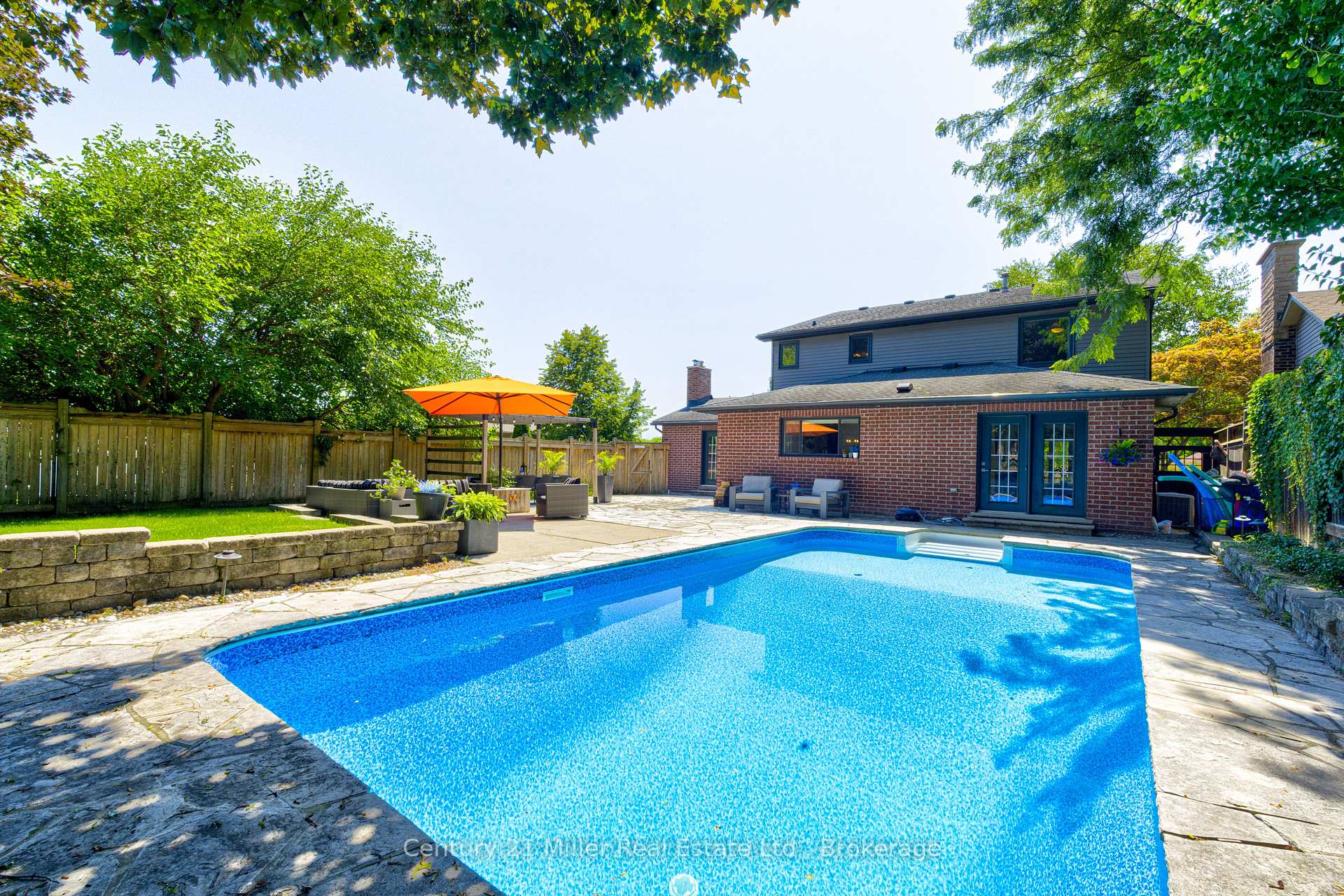 Photo 45 of 6 Mays Crescent, Hamilton, Waterdown — HOMEH