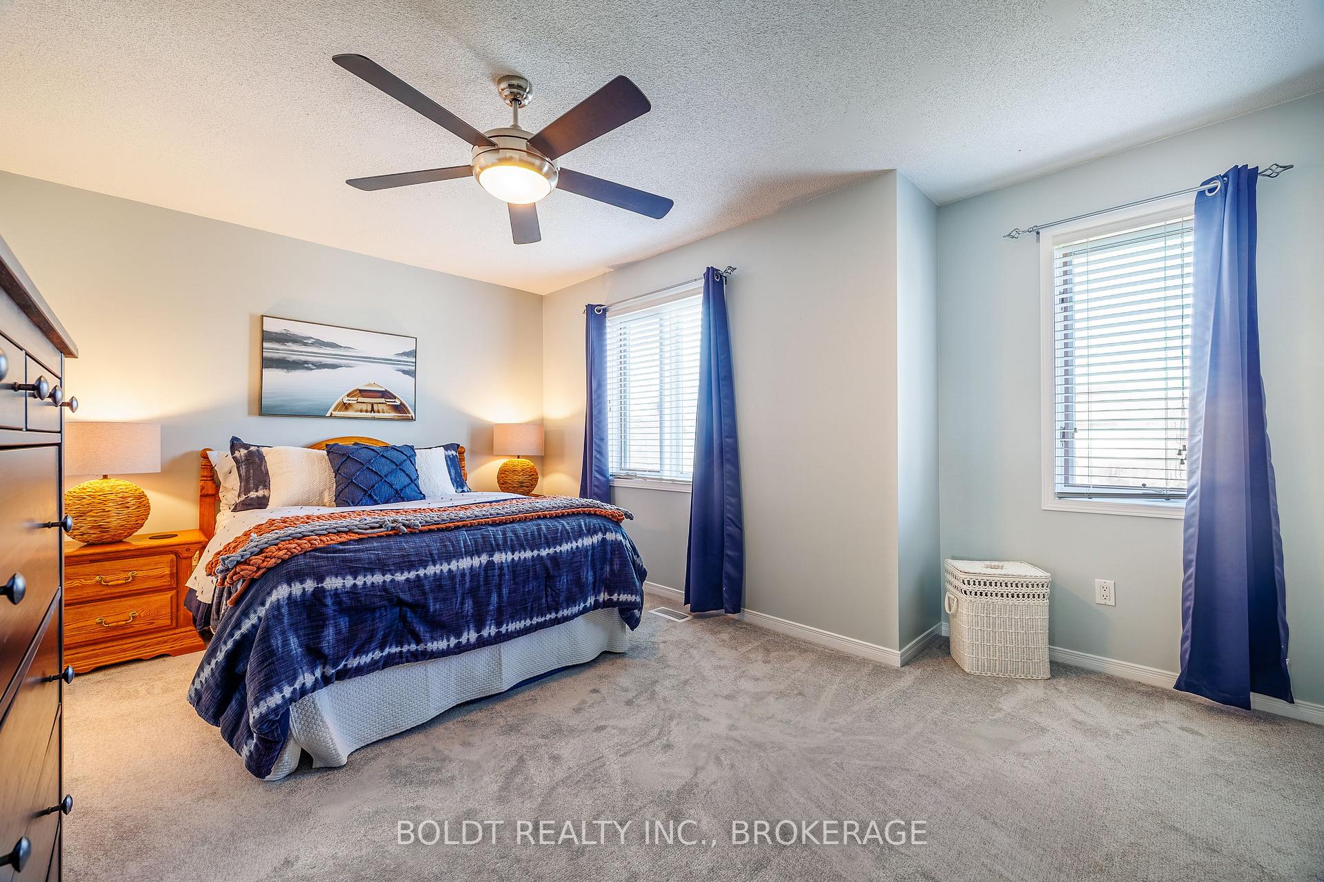 Photo 11 of 86 Devine Crescent, Thorold, Confederation Heights — HOMEH
